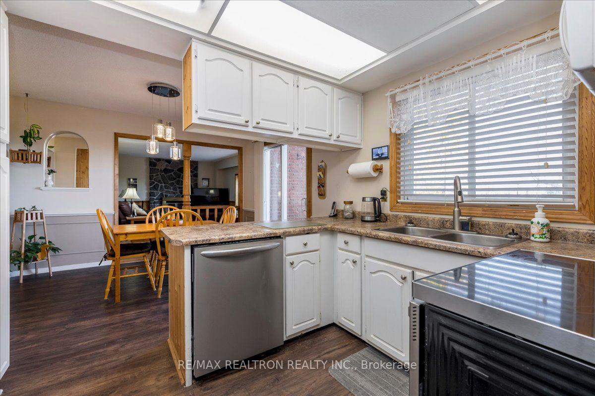 Photo 12 of 39 Grandview Crescent, Oro-Medonte, Rural Oro-Medonte — HOMEH