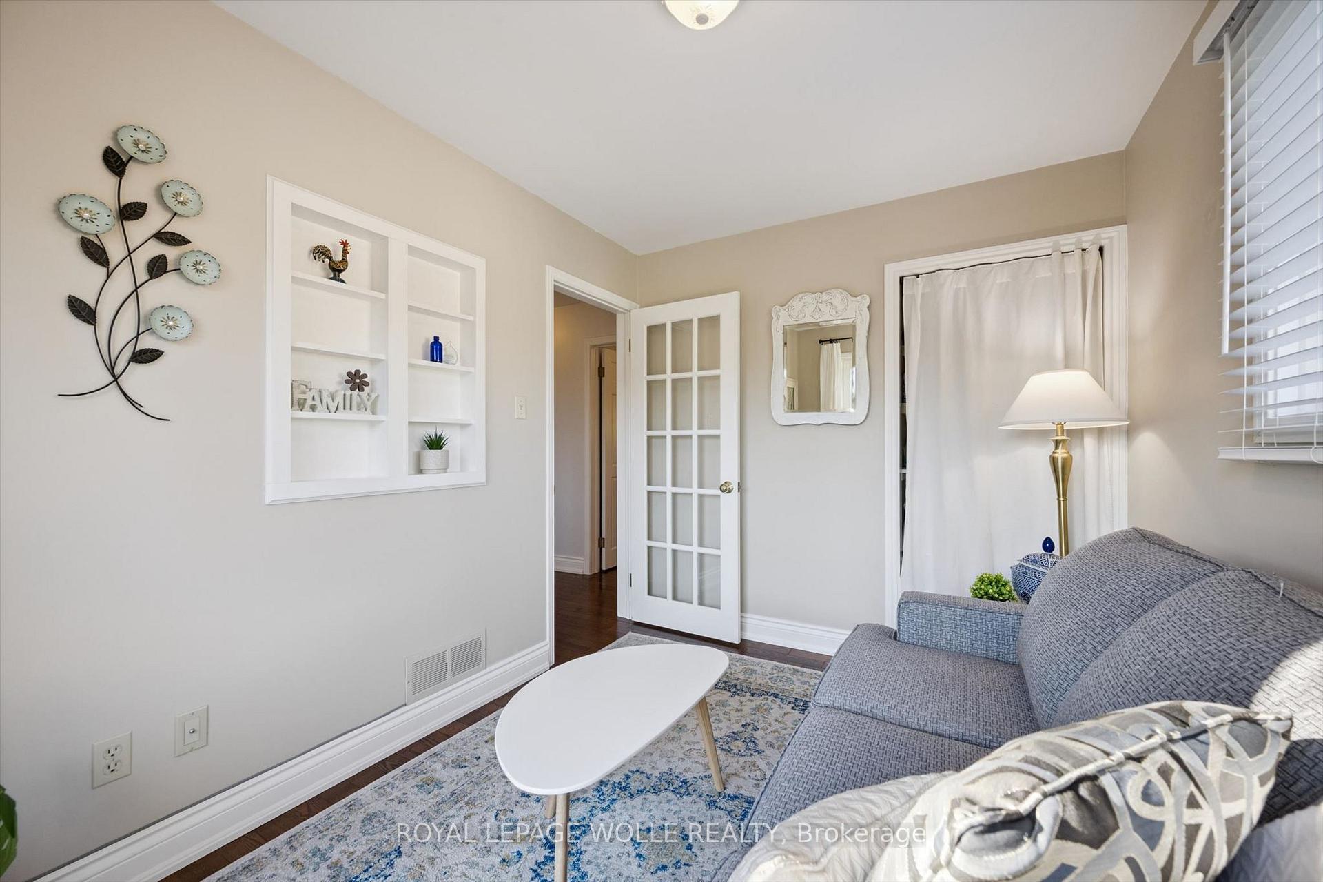 Photo 18 of 301 Martindale Crescent, Waterloo, Lakeshore Village — HOMEH