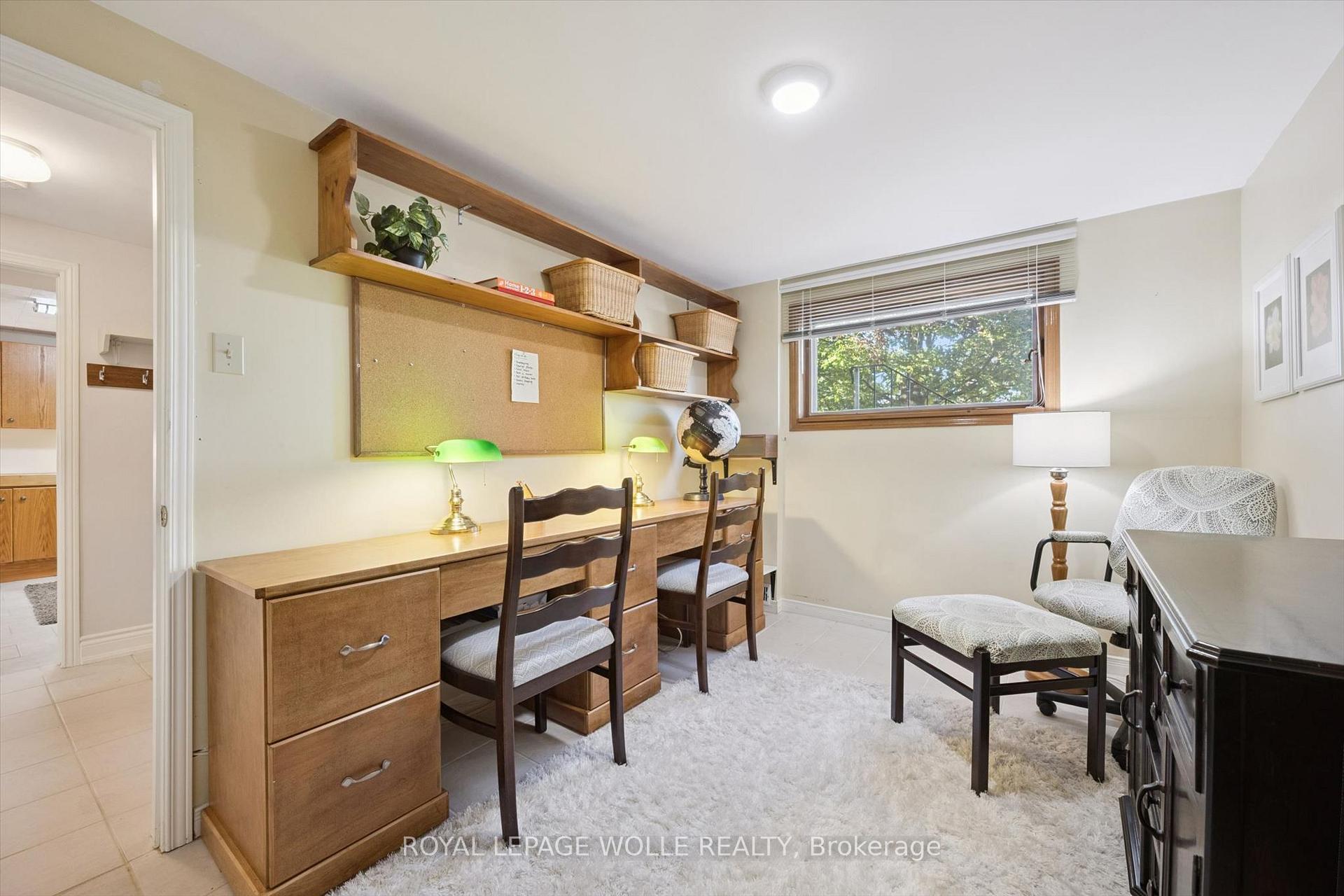 Photo 25 of 301 Martindale Crescent, Waterloo, Lakeshore Village — HOMEH