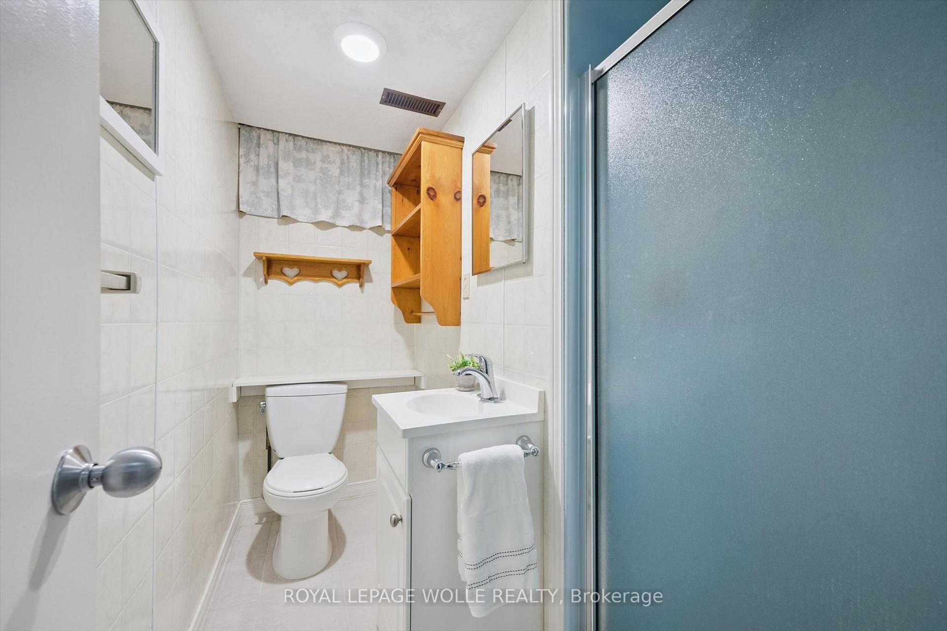 Photo 28 of 301 Martindale Crescent, Waterloo, Lakeshore Village — HOMEH