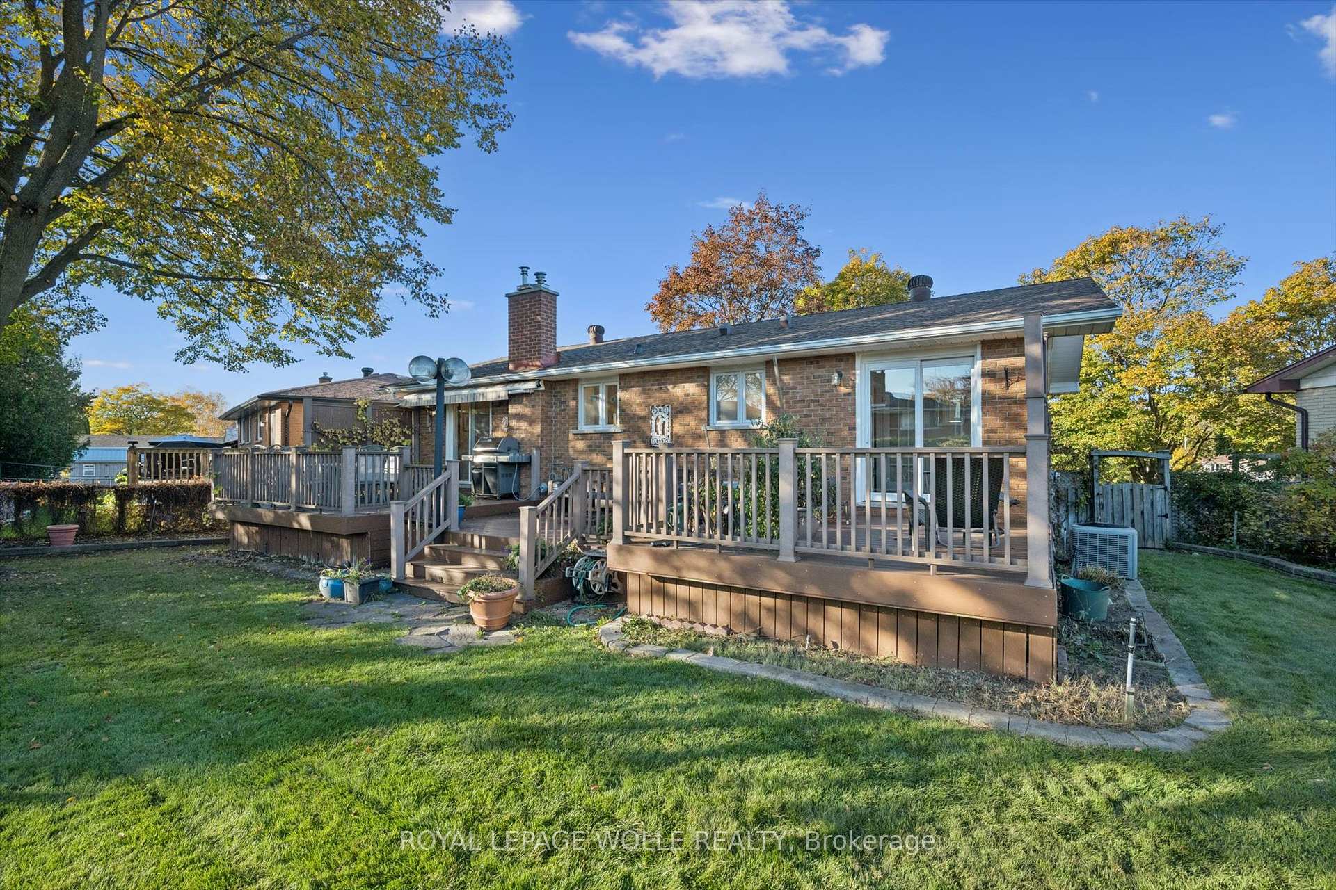 Photo 36 of 301 Martindale Crescent, Waterloo, Lakeshore Village — HOMEH