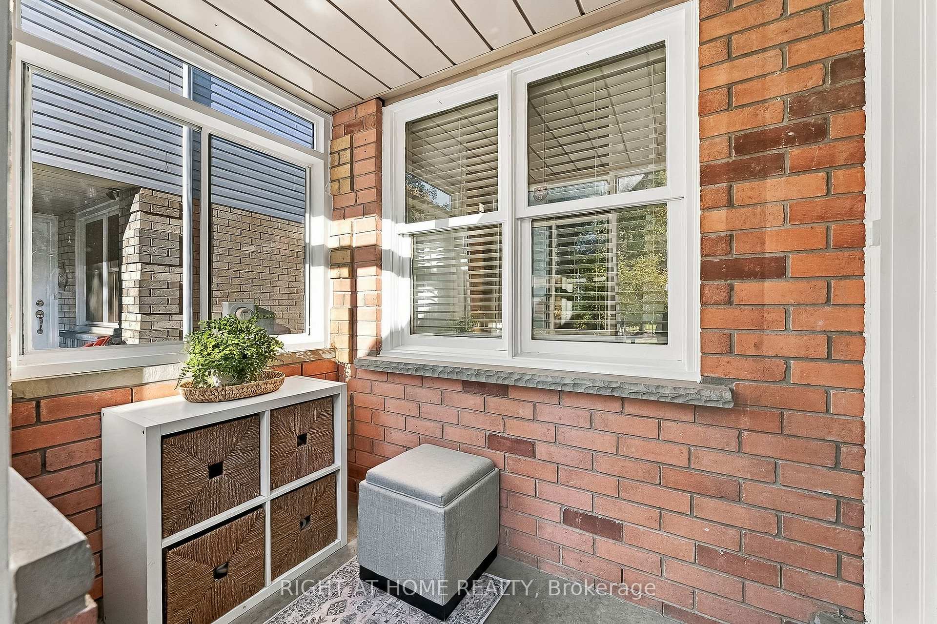 Photo 3 of 56 Teddington Crescent, Whitby, Pringle Creek — HOMEH