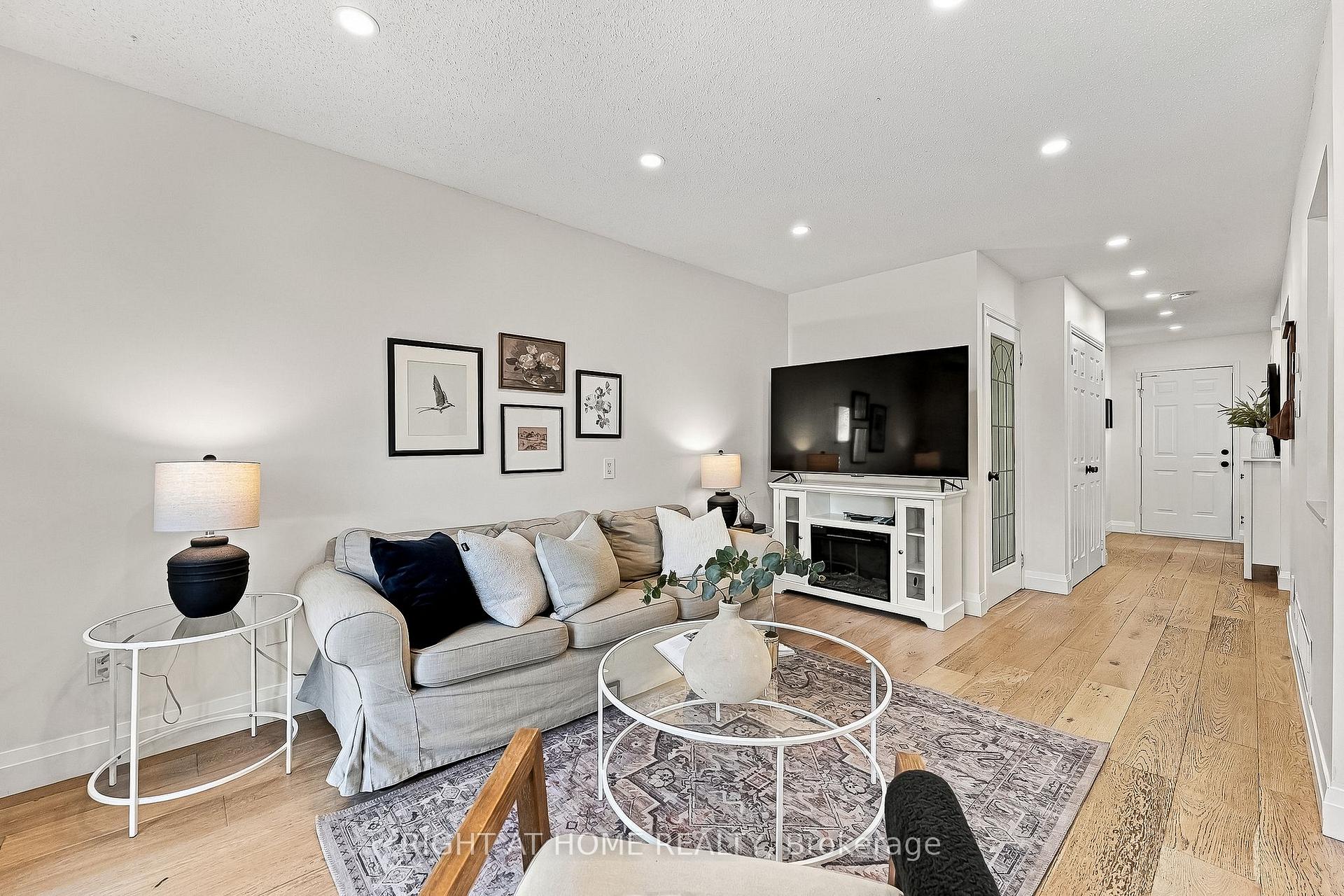 Photo 5 of 56 Teddington Crescent, Whitby, Pringle Creek — HOMEH