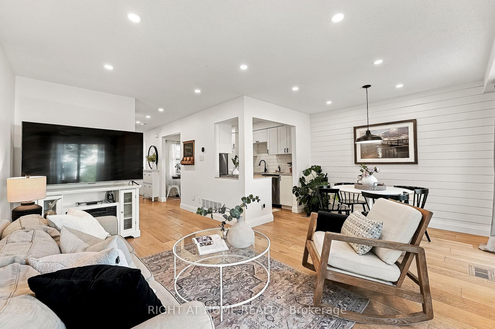 Photo 6 of 56 Teddington Crescent, Whitby, Pringle Creek — HOMEH