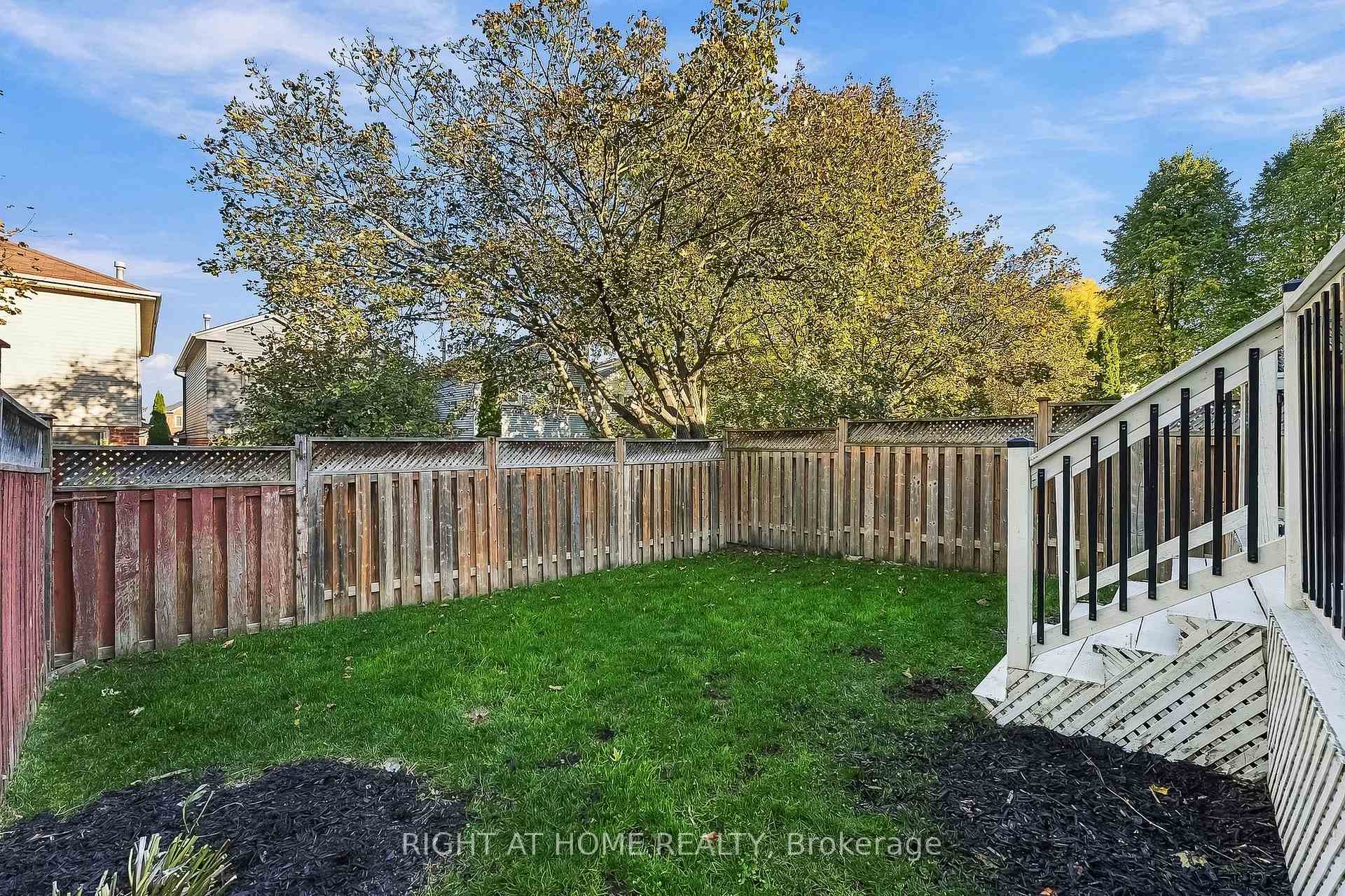 Photo 40 of 56 Teddington Crescent, Whitby, Pringle Creek — HOMEH