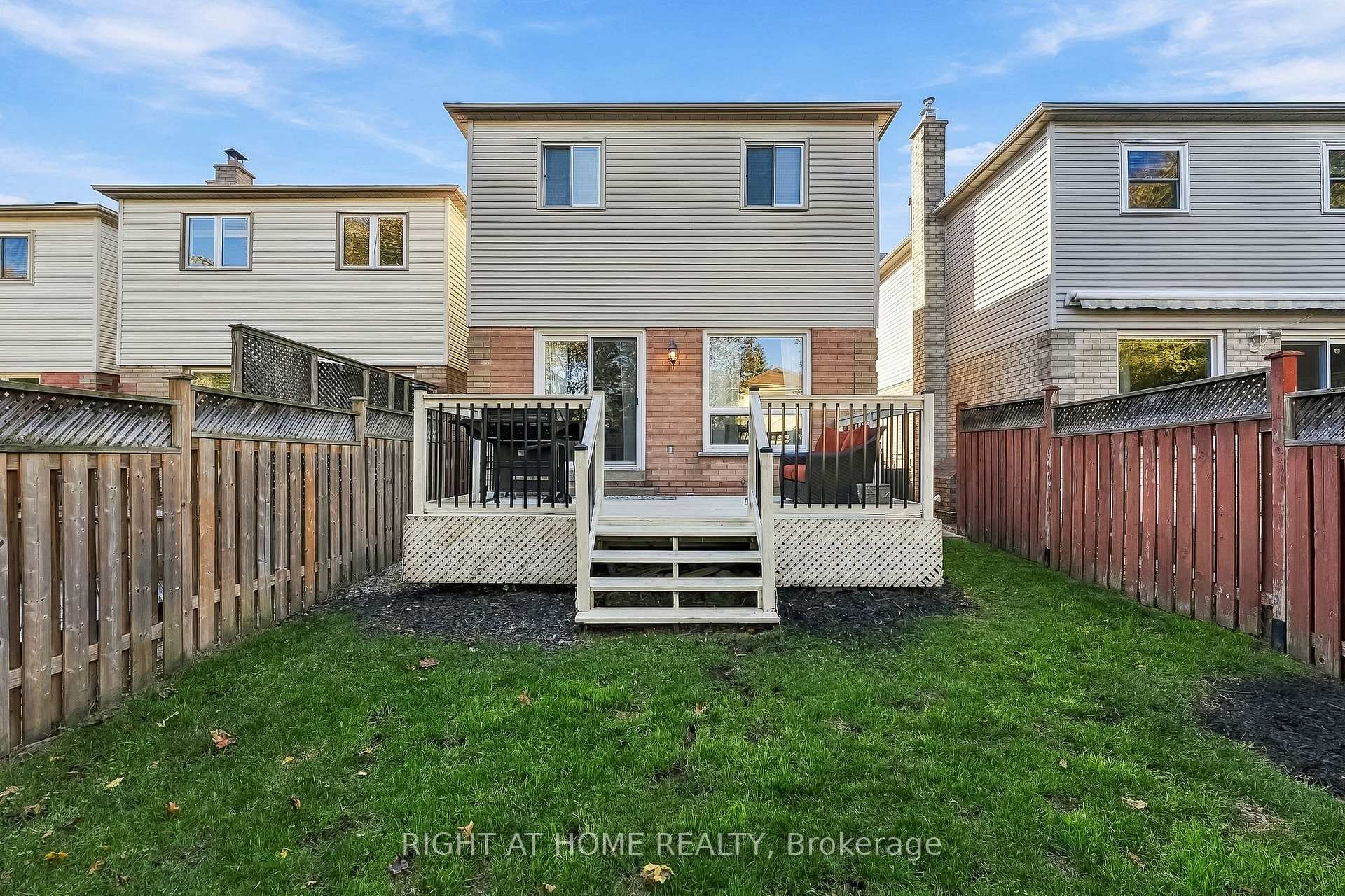 Photo 43 of 56 Teddington Crescent, Whitby, Pringle Creek — HOMEH