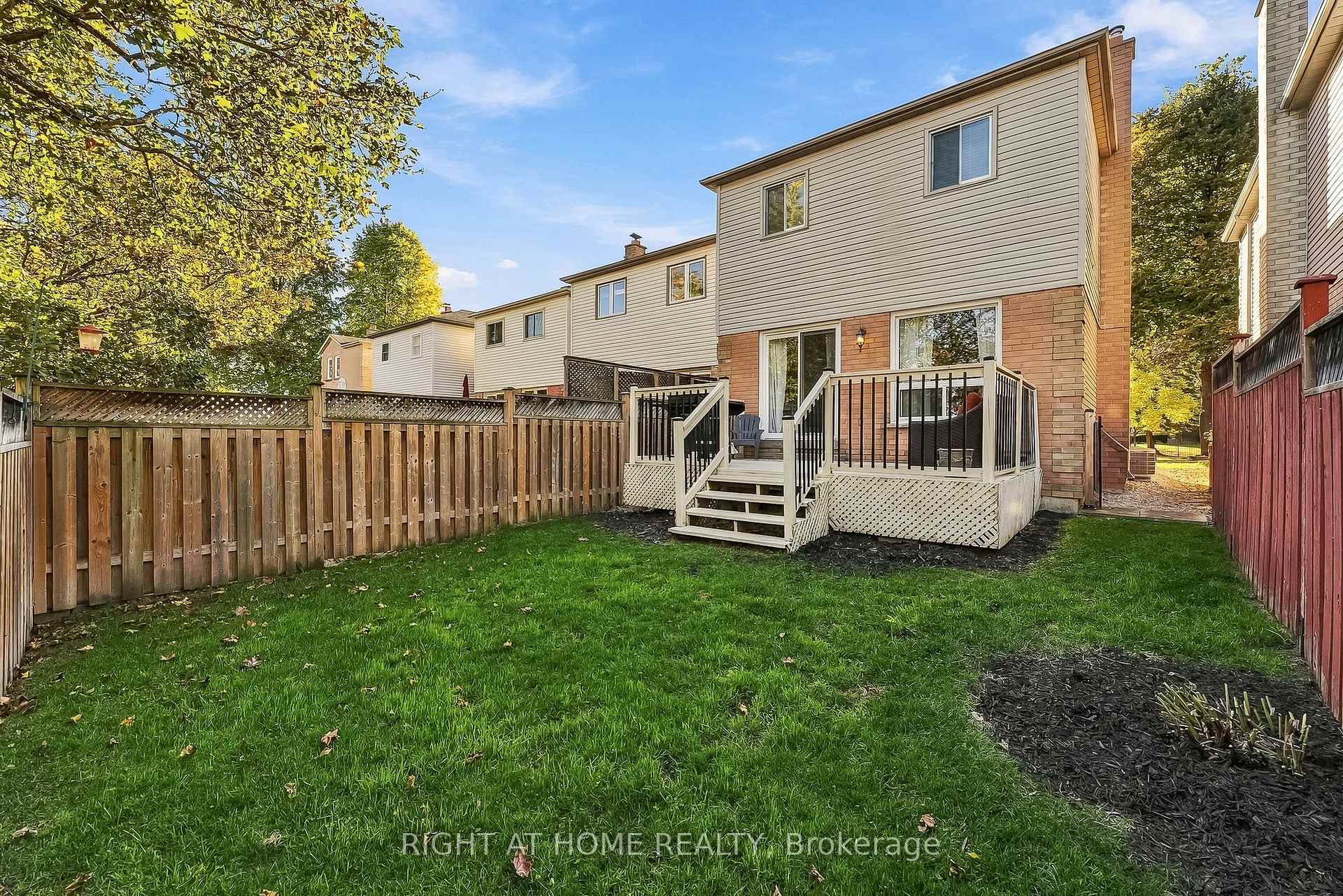 Photo 44 of 56 Teddington Crescent, Whitby, Pringle Creek — HOMEH
