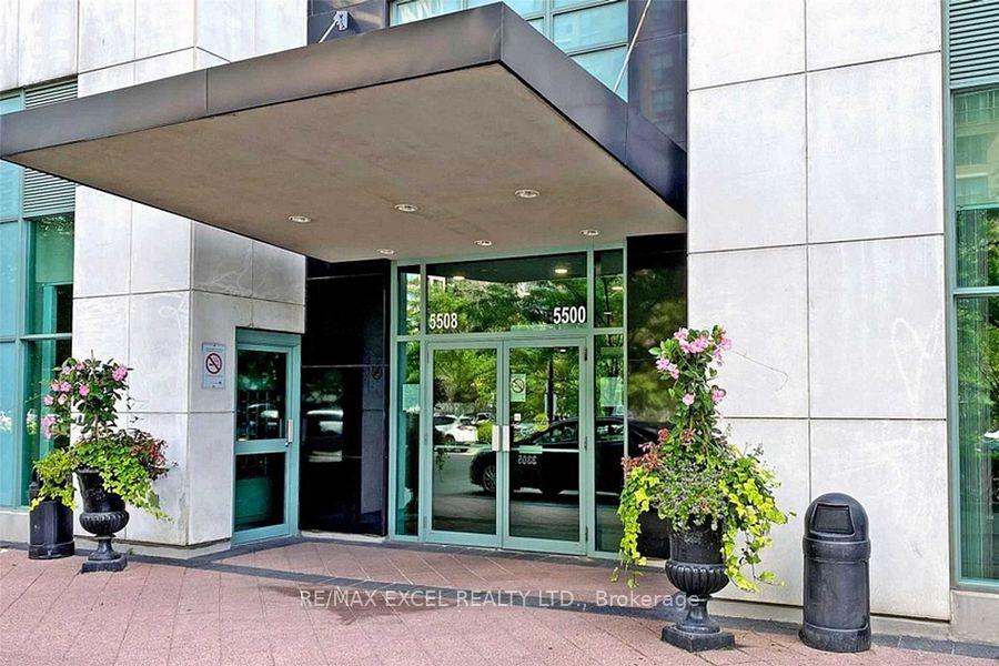Photo 2 of Unit 2011, 5500 Yonge Street, North York, Willowdale West — HOMEH