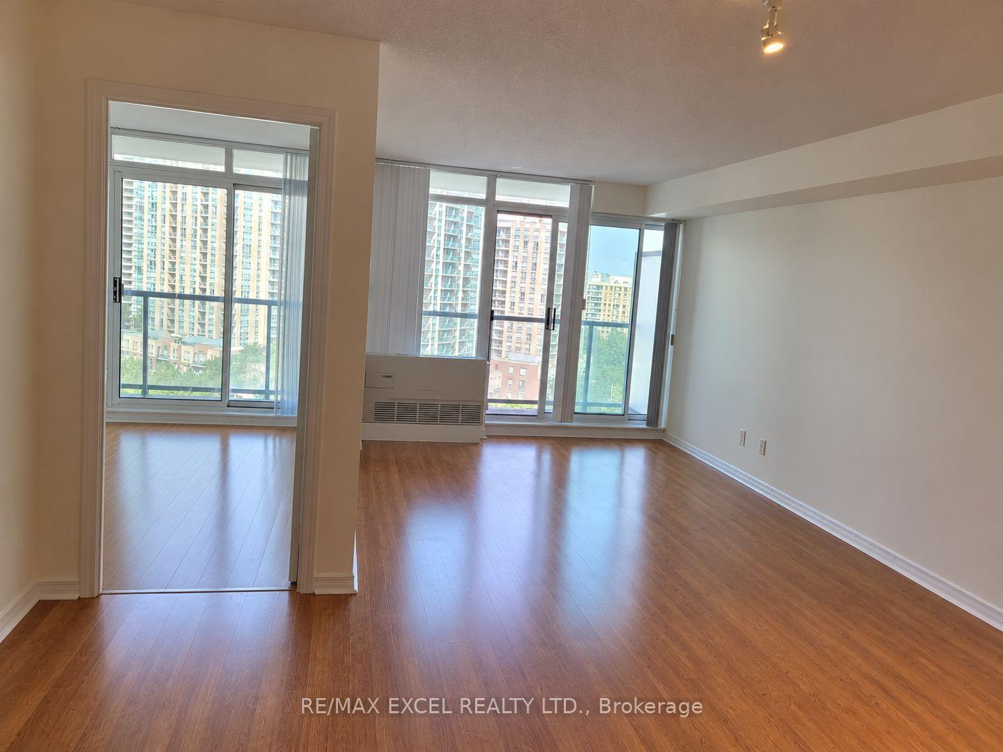 Photo 7 of Unit 2011, 5500 Yonge Street, North York, Willowdale West — HOMEH