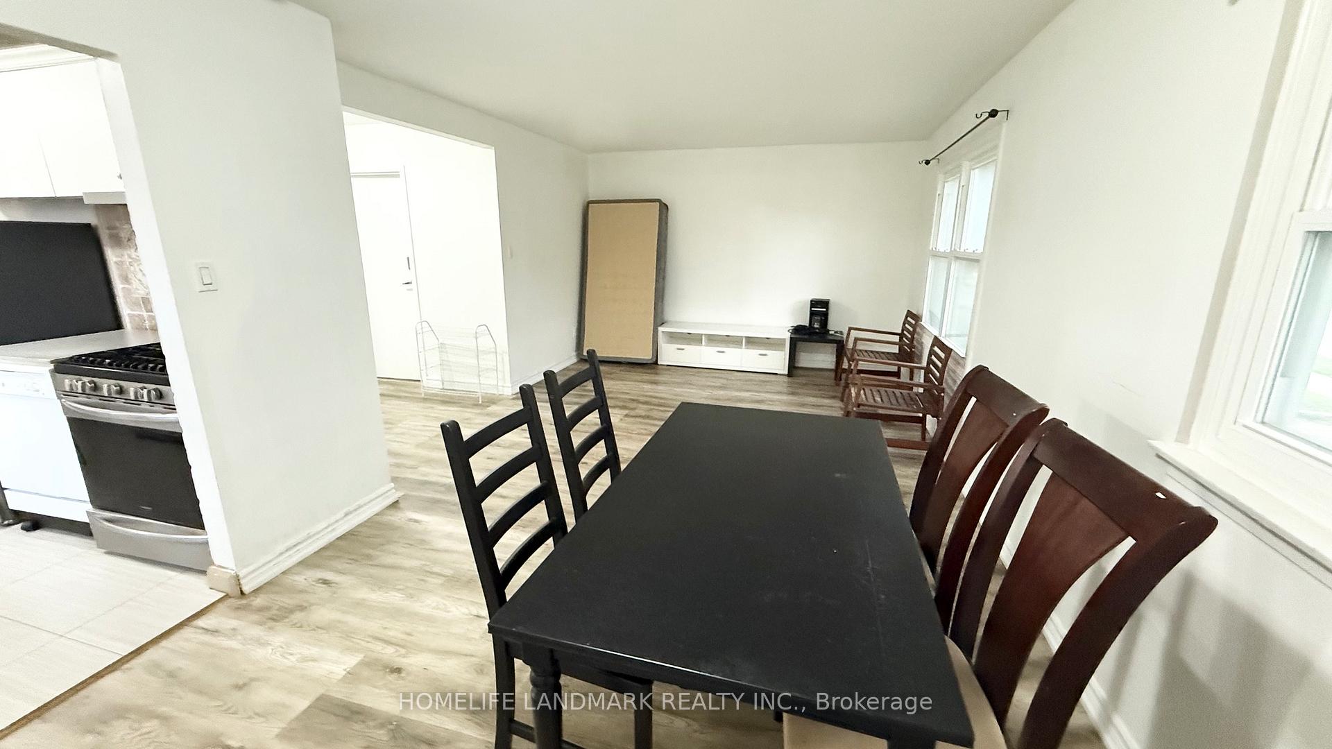 Photo 7 of Unit Main Floor, 81 United Square, Scarborough, Malvern — HOMEH