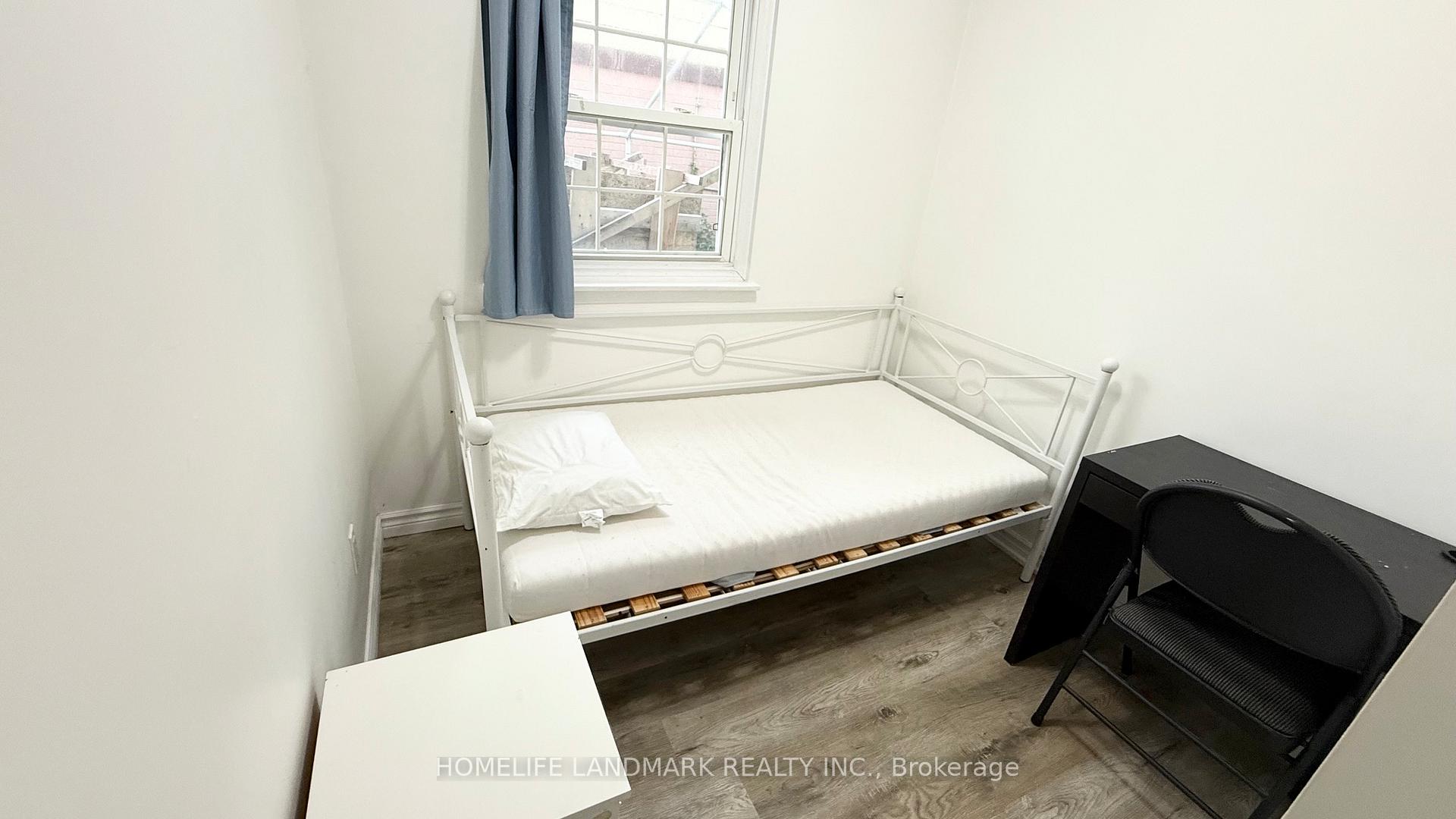 Photo 15 of Unit Main Floor, 81 United Square, Scarborough, Malvern — HOMEH
