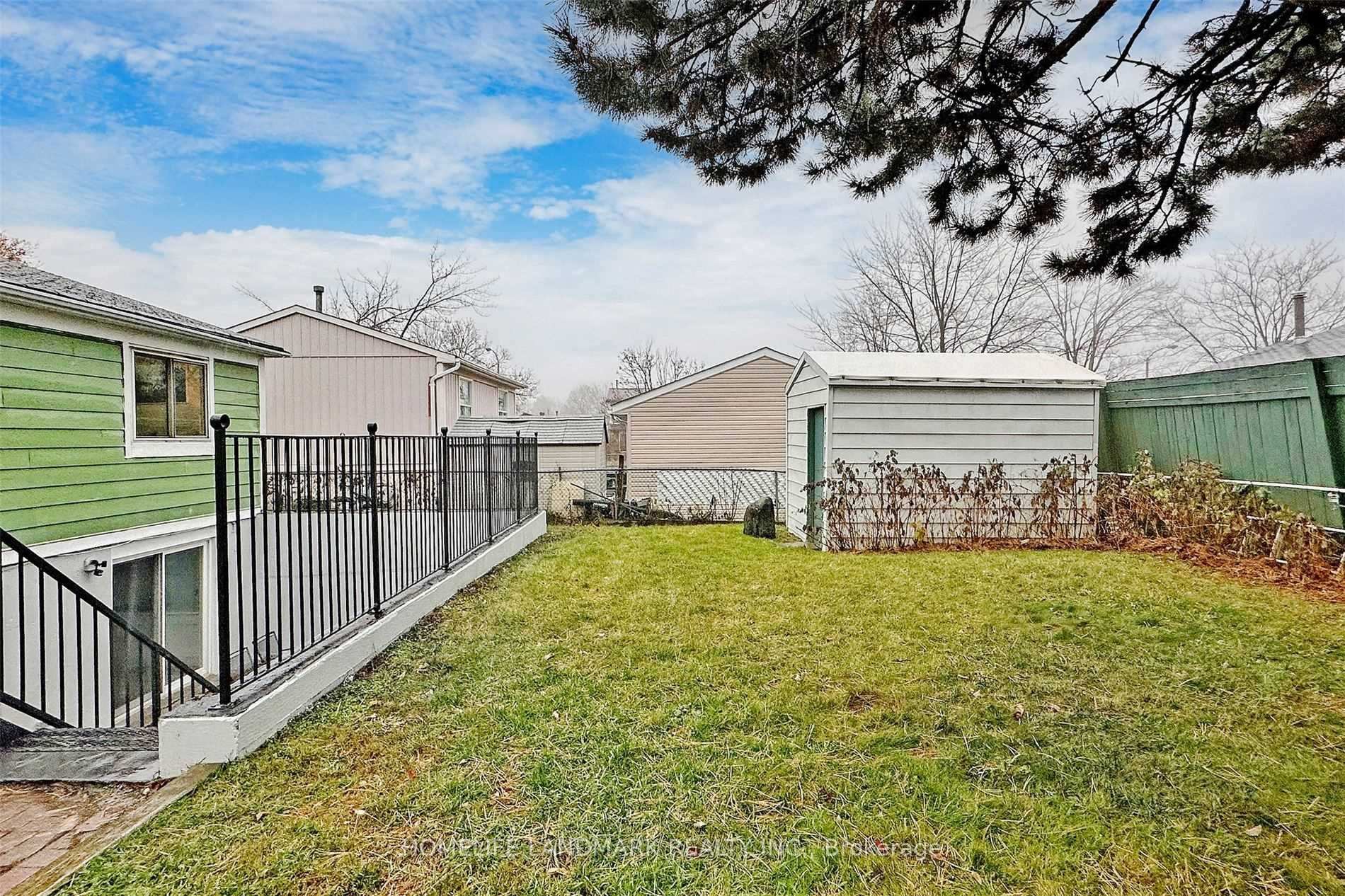 Photo 21 of Unit Main Floor, 81 United Square, Scarborough, Malvern — HOMEH