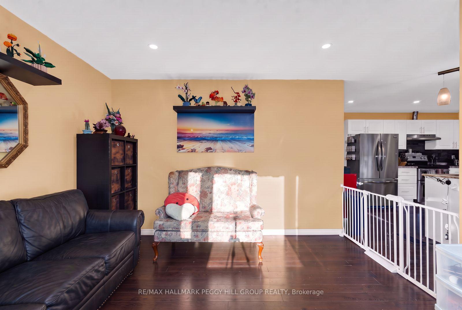 Photo 5 of 375 Fitton Street, Midland — HOMEH