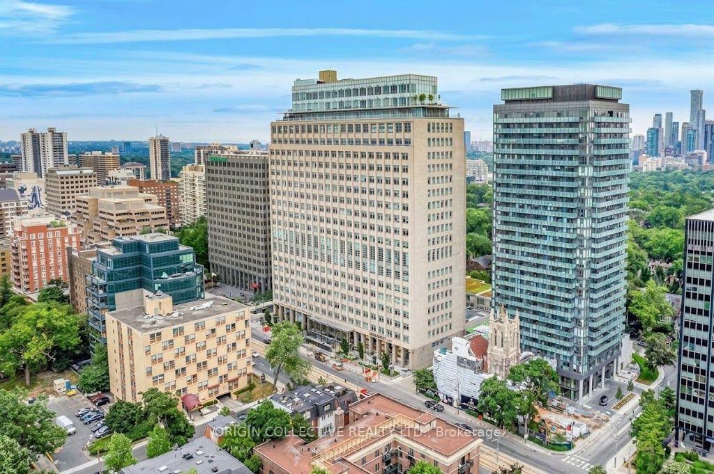 Photo 12 of Unit 405, 111 St Clair Avenue W, Toronto, Yonge-St. Clair — HOMEH