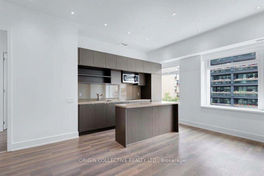 Photo 24 of Unit 405, 111 St Clair Avenue W, Toronto, Yonge-St. Clair — HOMEH