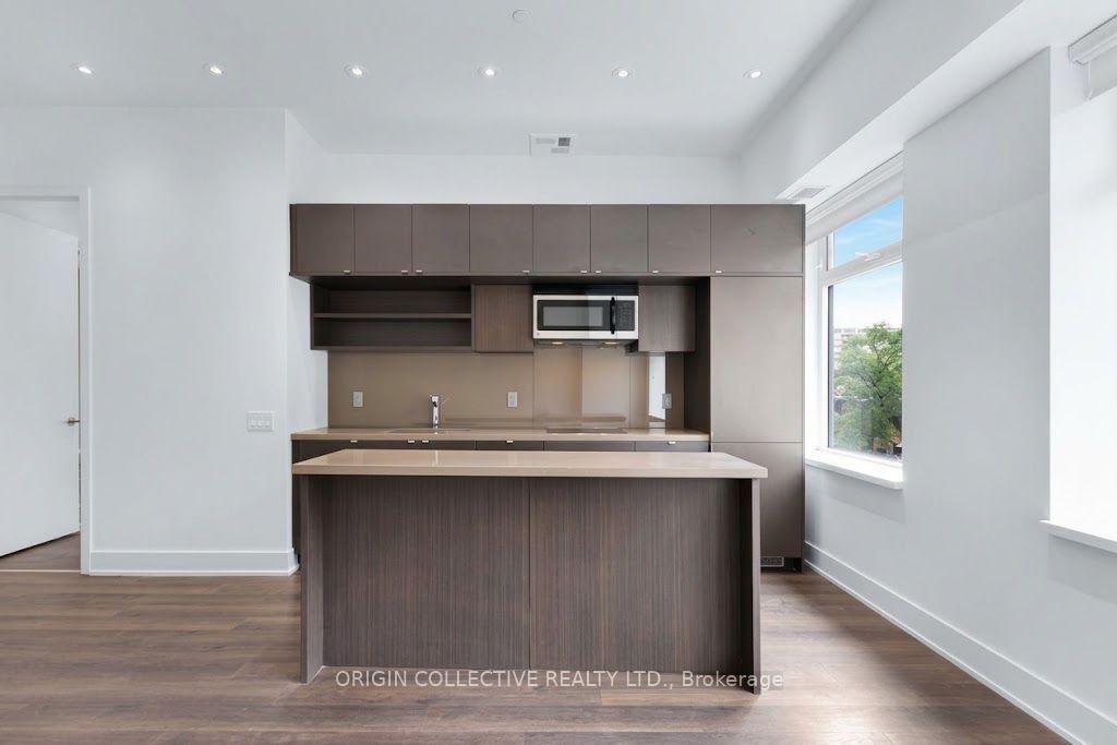 Photo 26 of Unit 405, 111 St Clair Avenue W, Toronto, Yonge-St. Clair — HOMEH