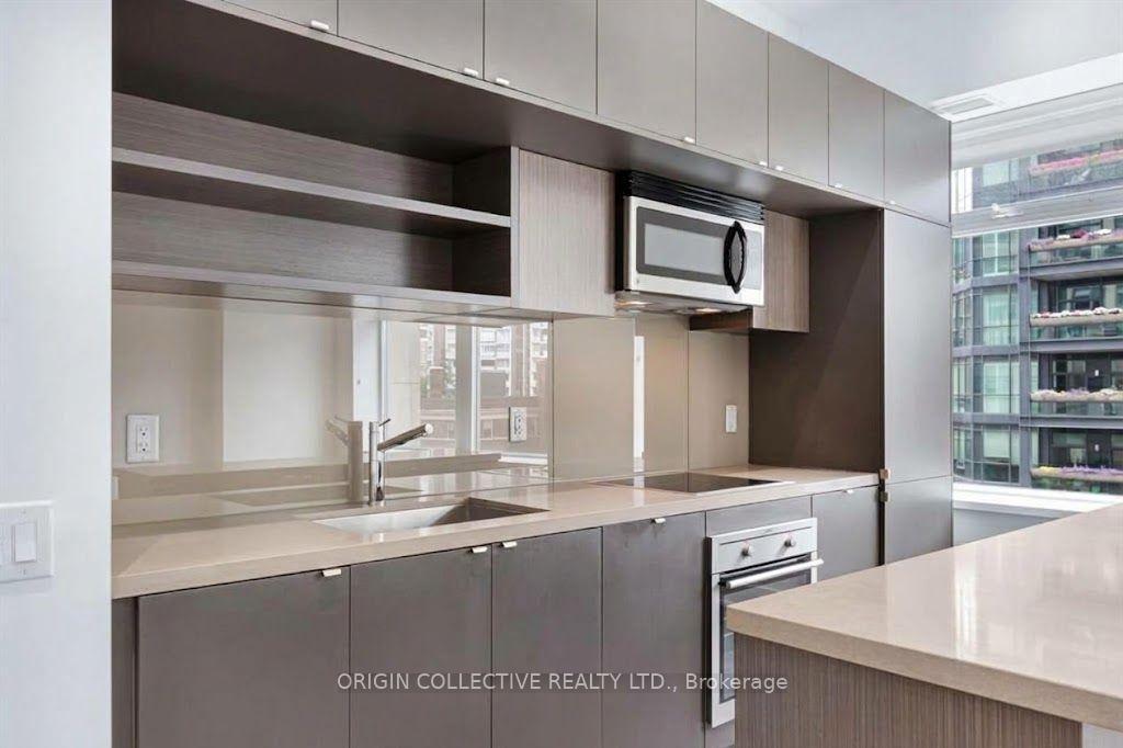 Photo 30 of Unit 405, 111 St Clair Avenue W, Toronto, Yonge-St. Clair — HOMEH