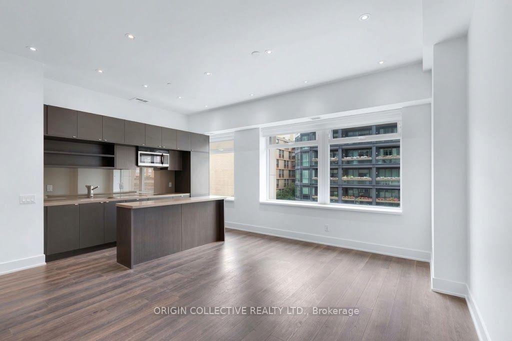 Photo 32 of Unit 405, 111 St Clair Avenue W, Toronto, Yonge-St. Clair — HOMEH
