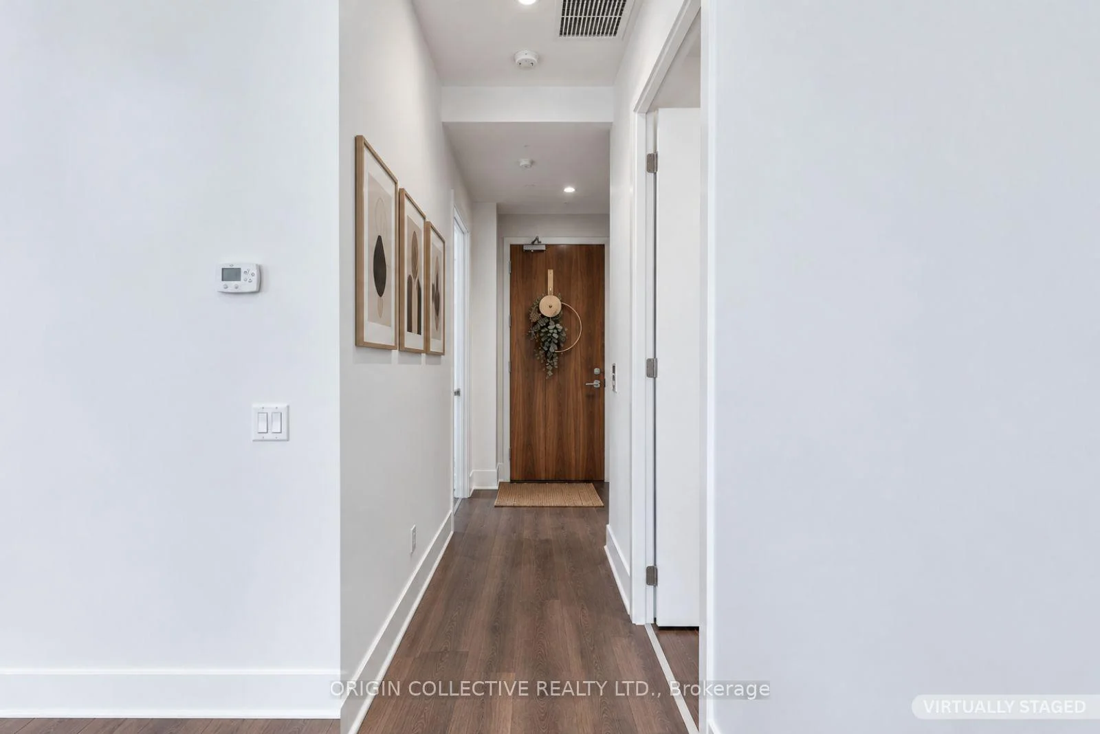 Photo 21 of Unit 405, 111 St Clair Avenue W, Toronto, Yonge-St. Clair — HOMEH