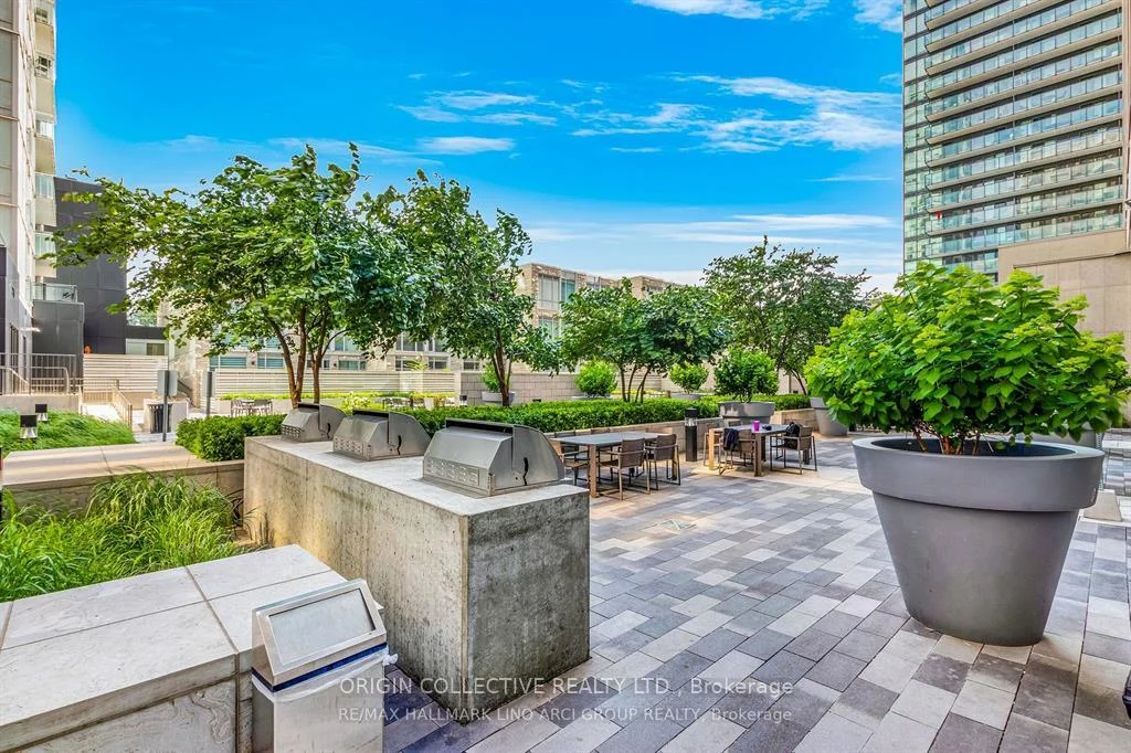 Photo 57 of Unit 405, 111 St Clair Avenue W, Toronto, Yonge-St. Clair — HOMEH