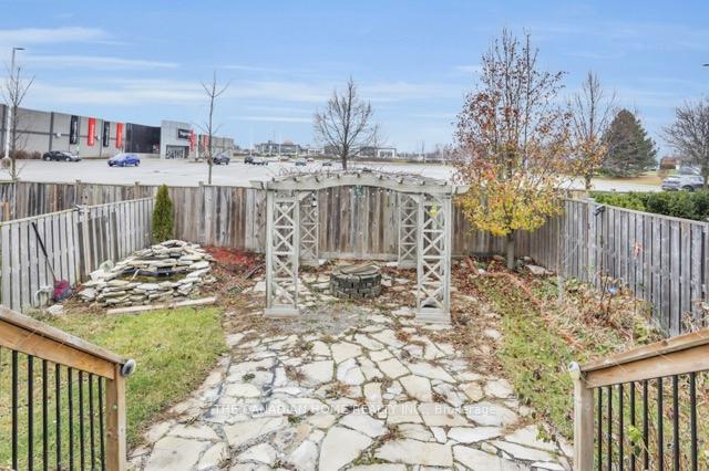 Photo 7 of 3375 Emilycarr Lane, London, South W — HOMEH