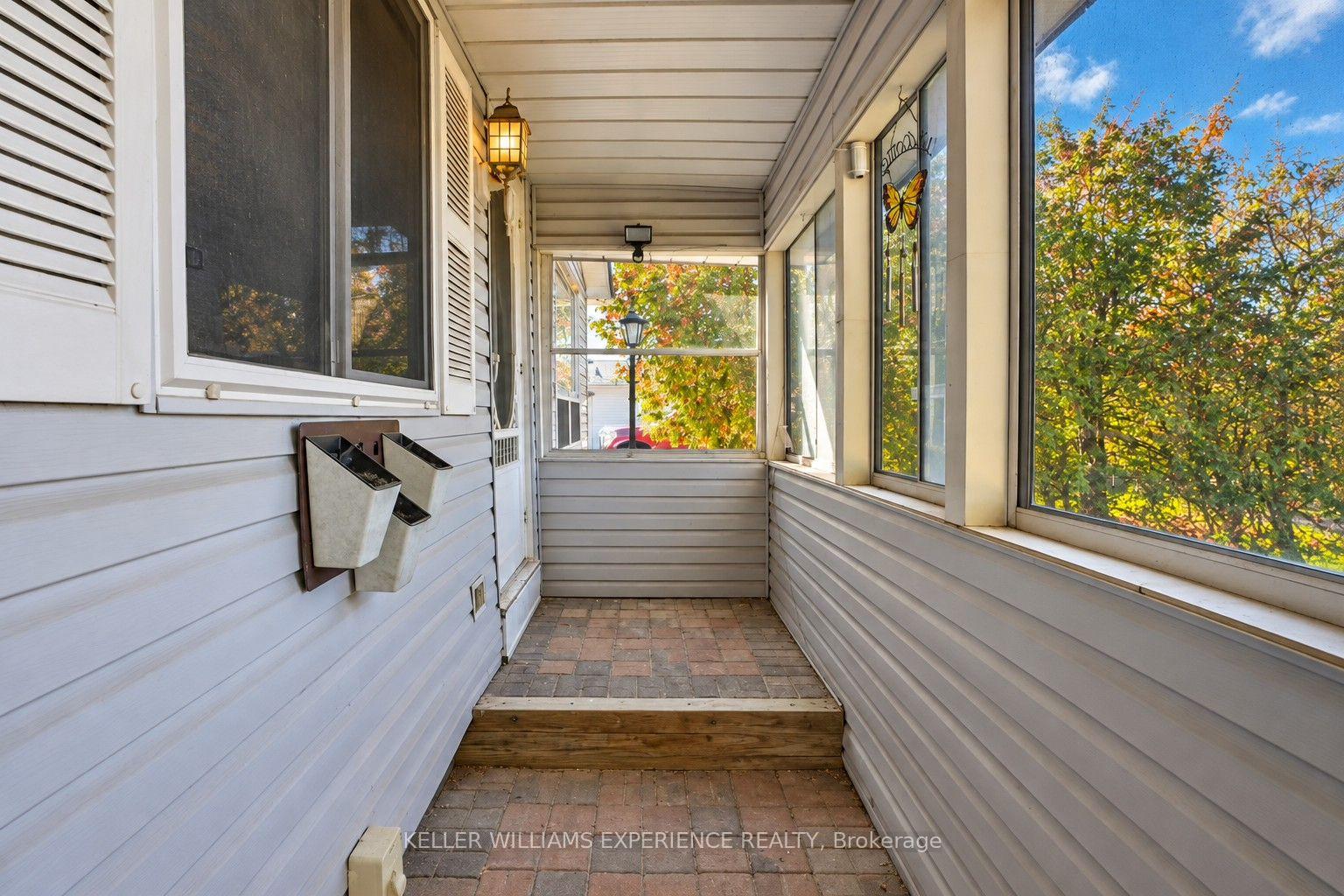 Photo 9 of 861 John Street, Innisfil, Churchill — HOMEH