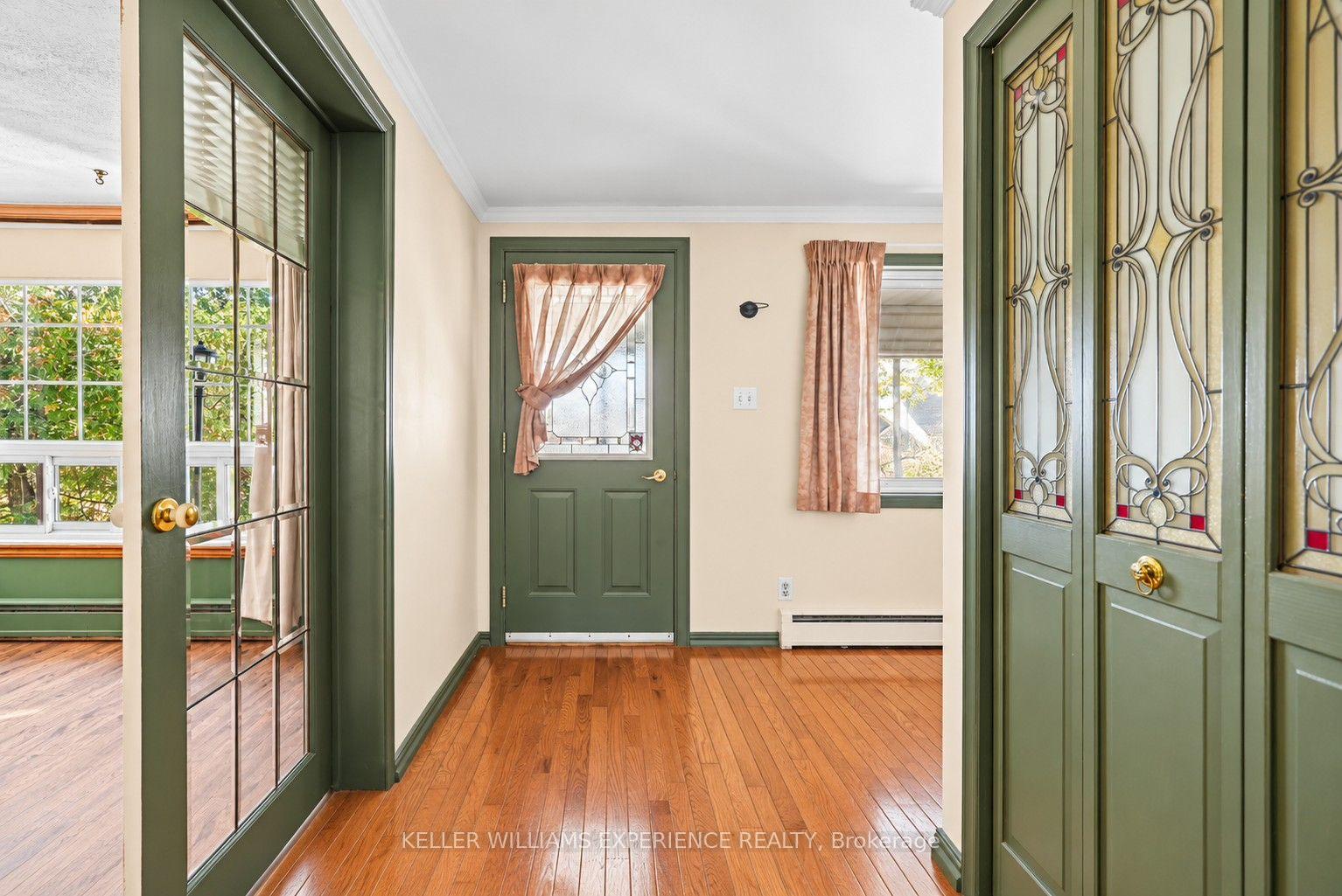 Photo 13 of 861 John Street, Innisfil, Churchill — HOMEH