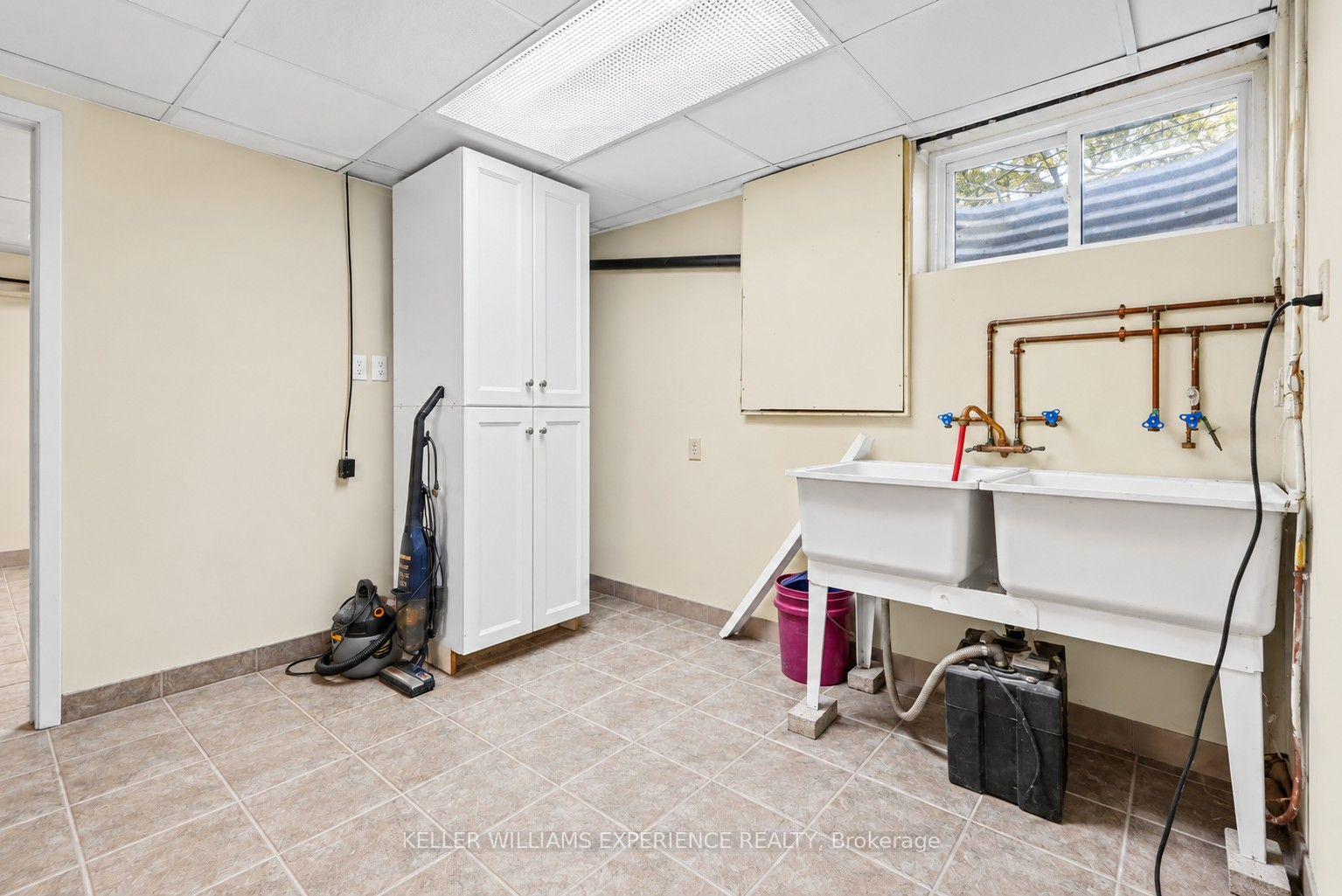 Photo 21 of 861 John Street, Innisfil, Churchill — HOMEH