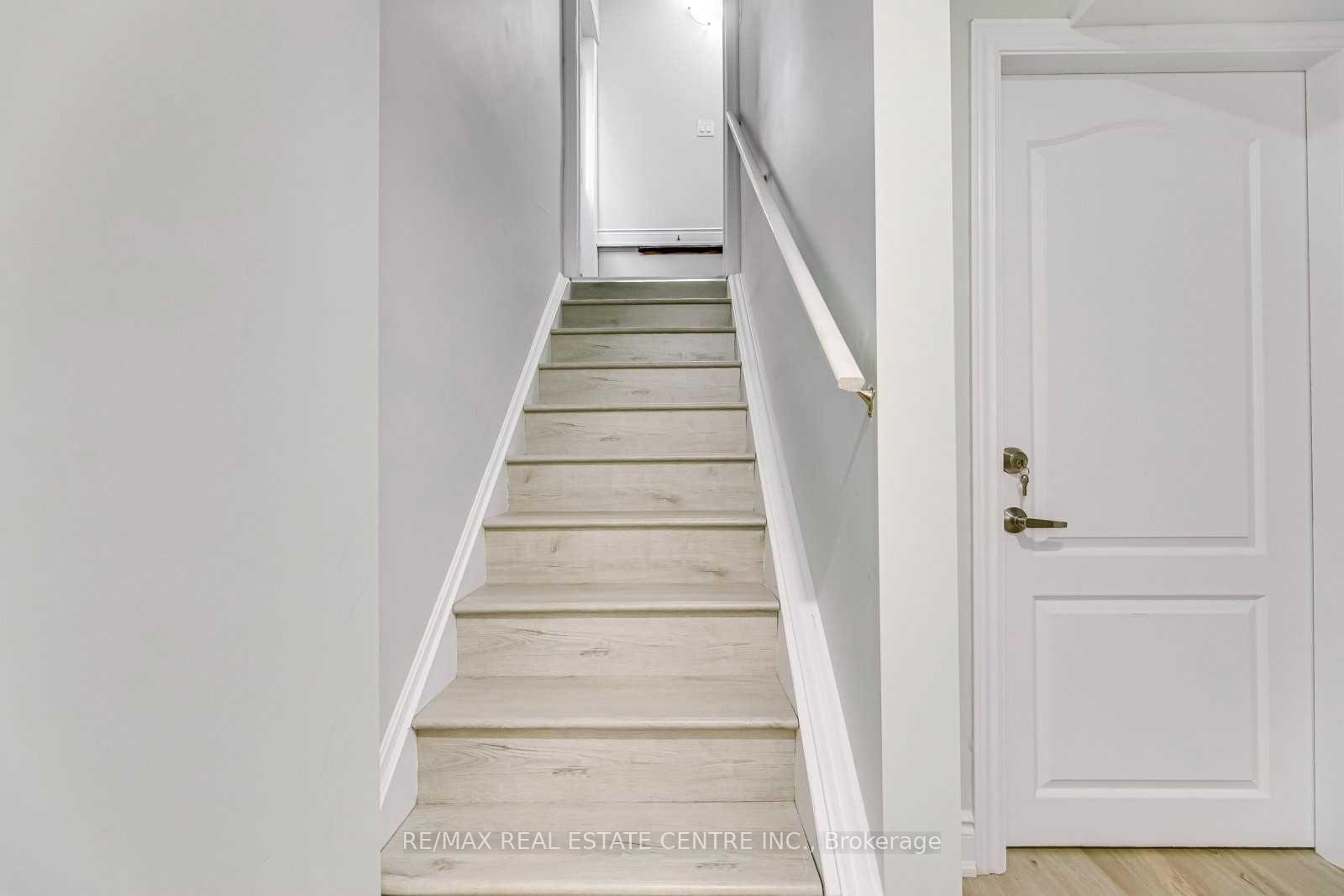 Photo 3 of Unit Bsmt, 3560 Stonecutter Crescent S, Mississauga, Churchill Meadows — HOMEH