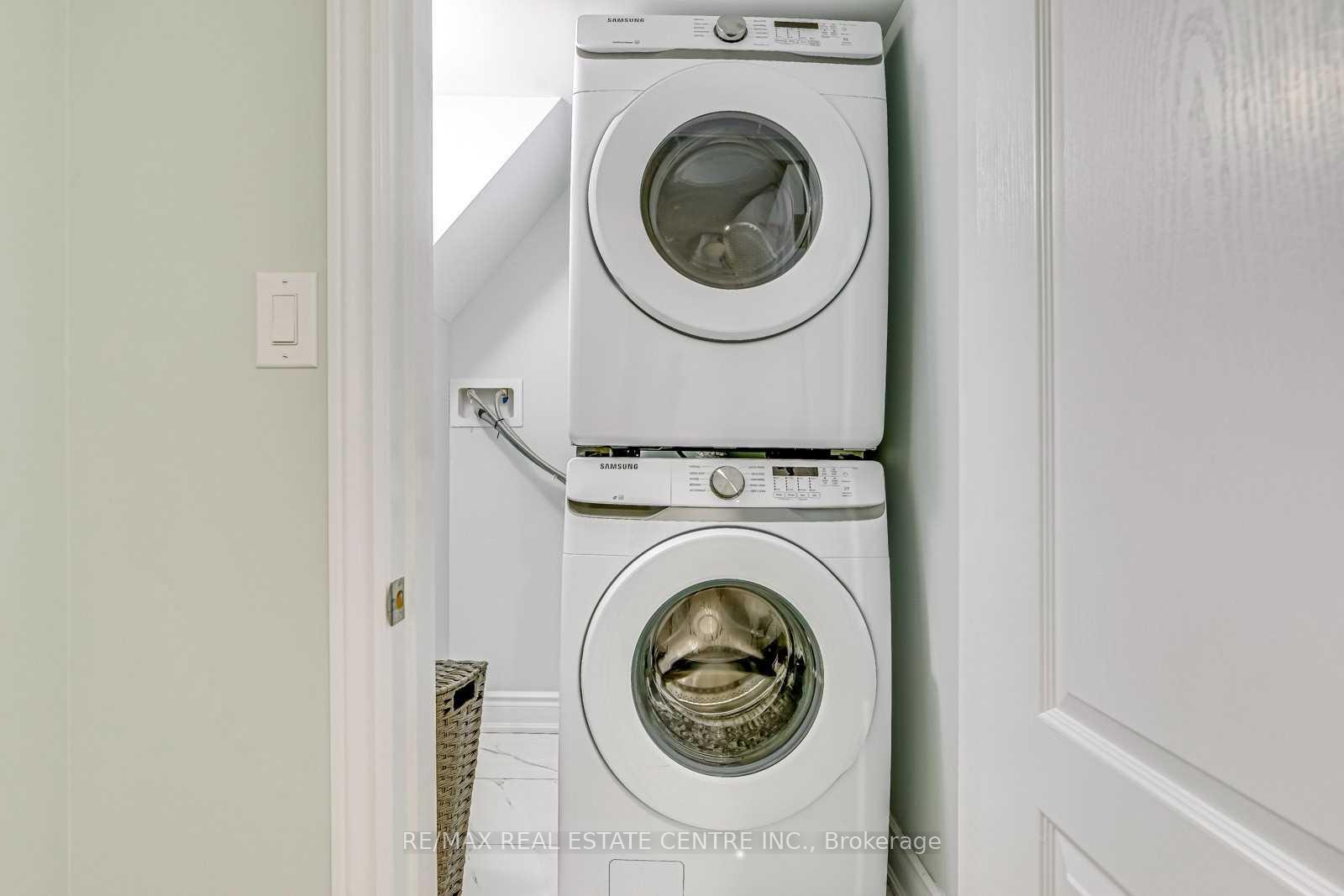 Photo 11 of Unit Bsmt, 3560 Stonecutter Crescent S, Mississauga, Churchill Meadows — HOMEH