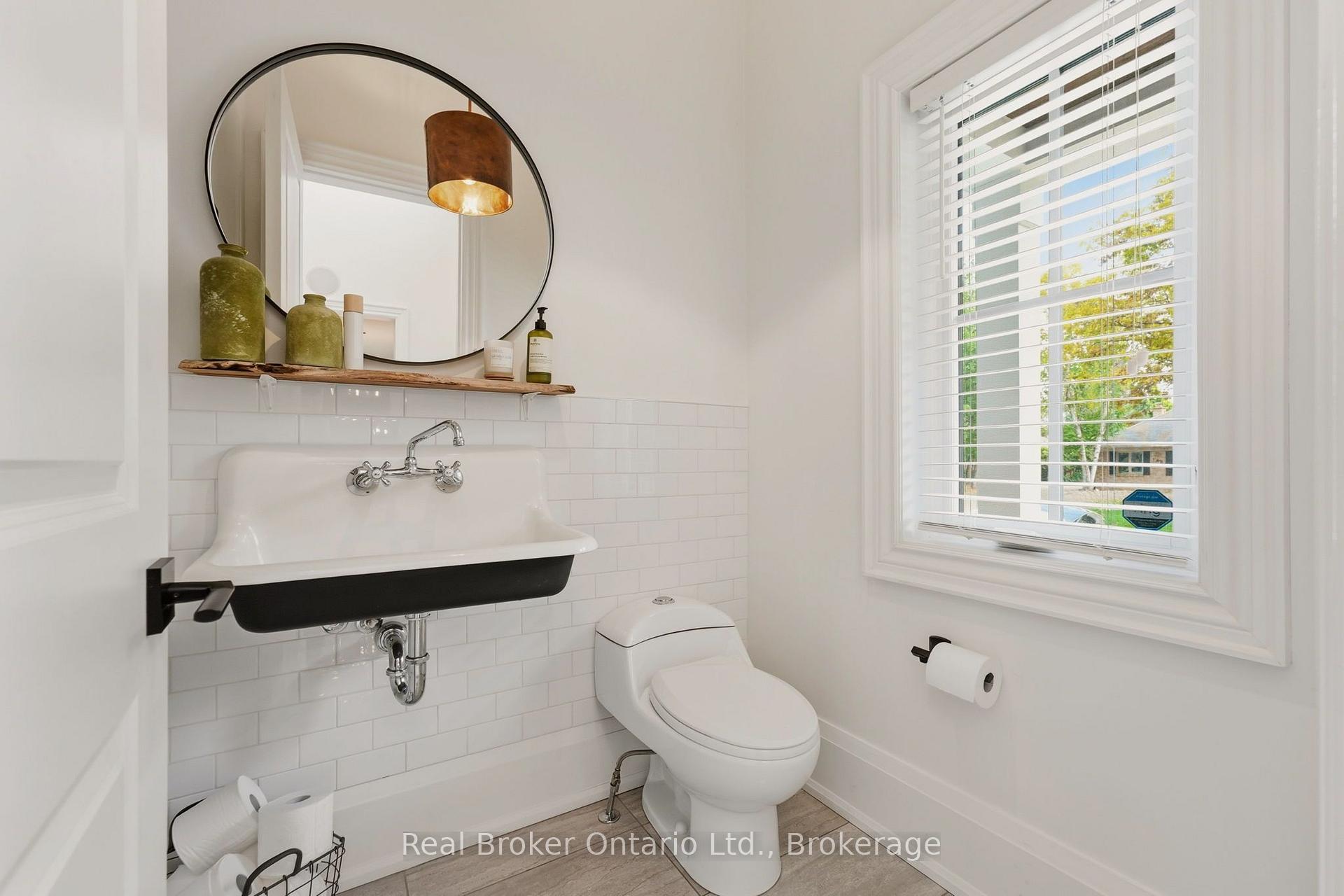 Photo 7 of 175 North Shore Boulevard W, Burlington, Bayview — HOMEH