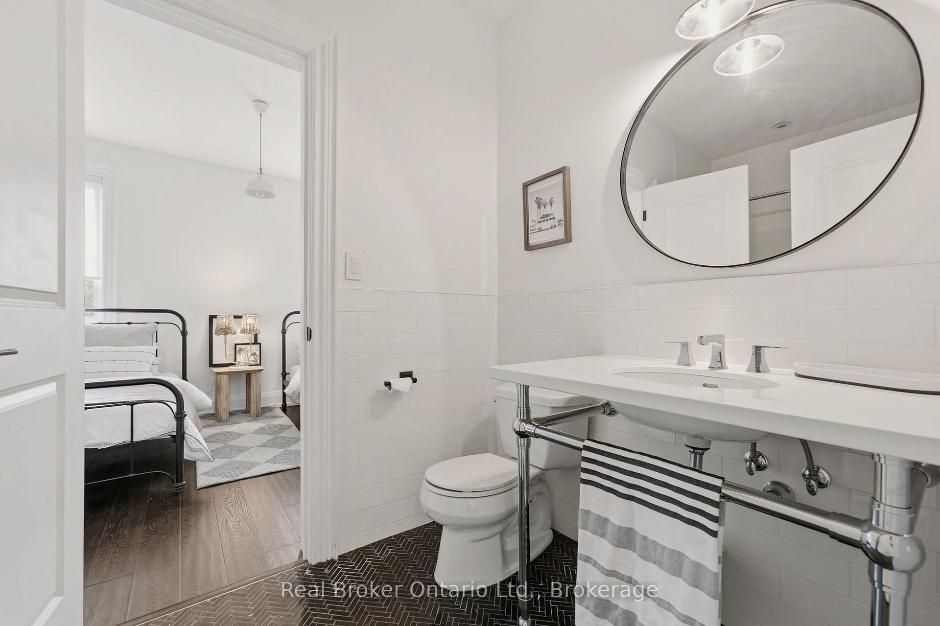 Photo 26 of 175 North Shore Boulevard W, Burlington, Bayview — HOMEH