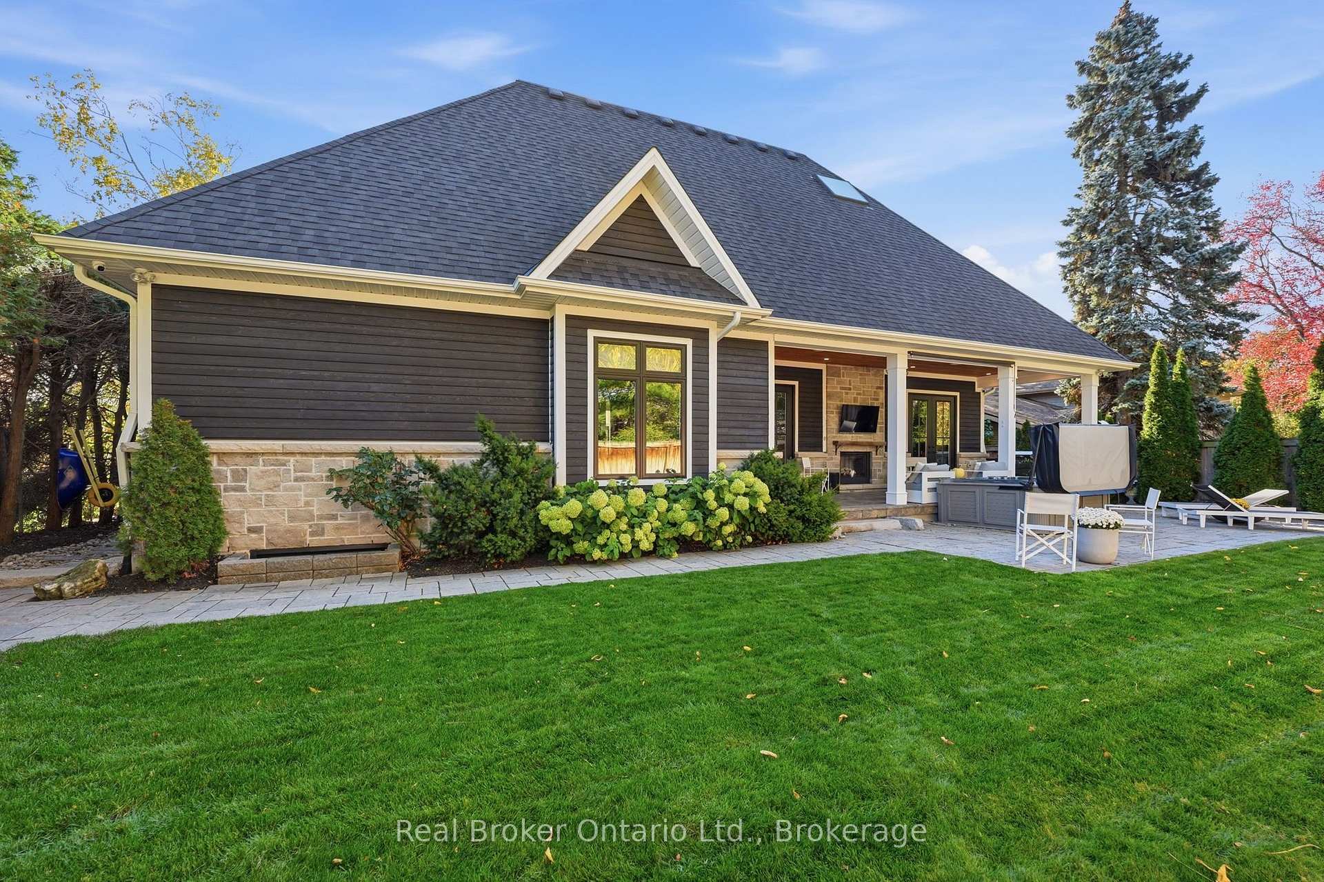 Photo 36 of 175 North Shore Boulevard W, Burlington, Bayview — HOMEH