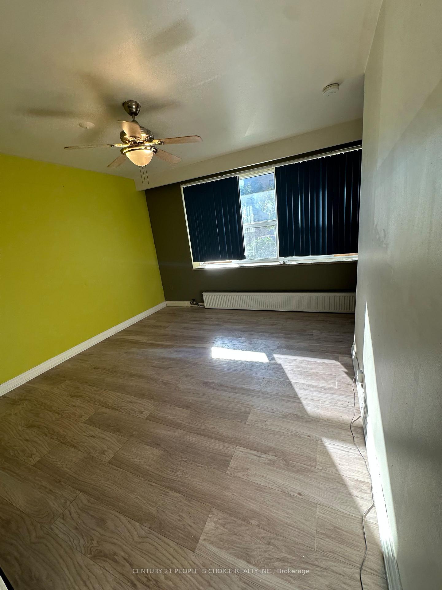 Photo 5 of Unit 102, 50 Gulliver Road, North York, Brookhaven-Amesbury — HOMEH