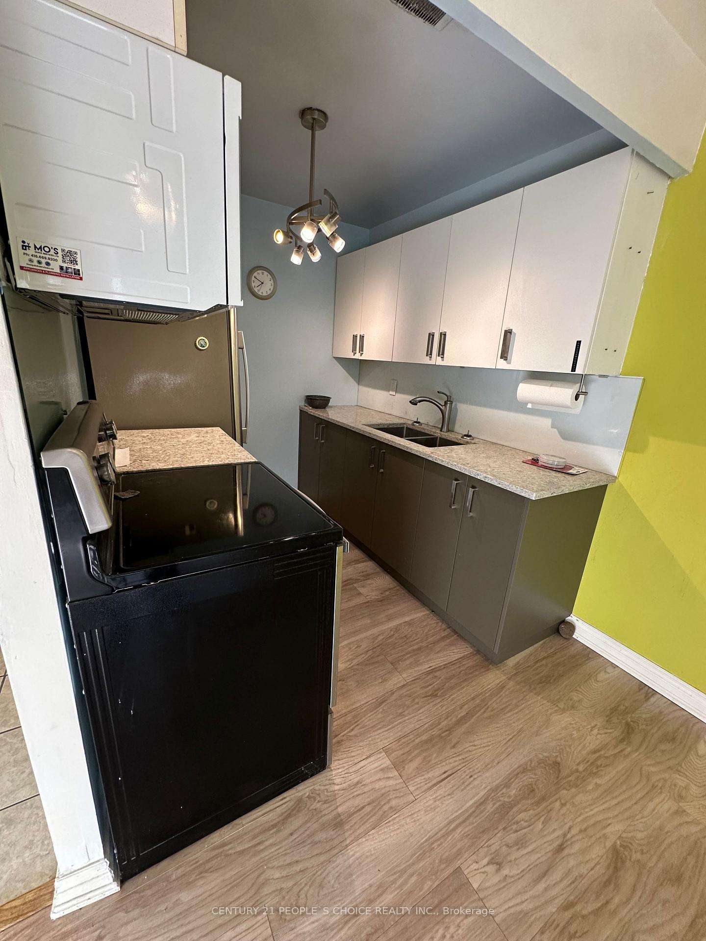Photo 9 of Unit 102, 50 Gulliver Road, North York, Brookhaven-Amesbury — HOMEH