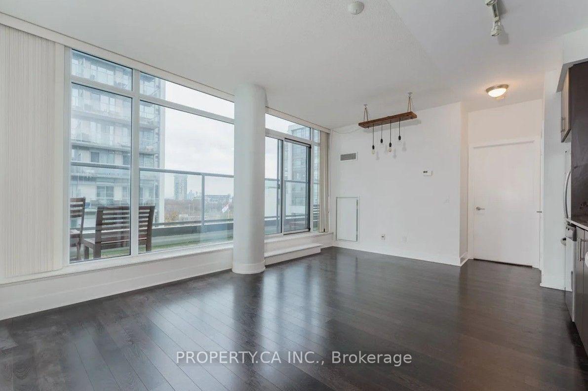 Photo 3 of Unit 902, 90 Stadium Road, Toronto, Niagara — HOMEH
