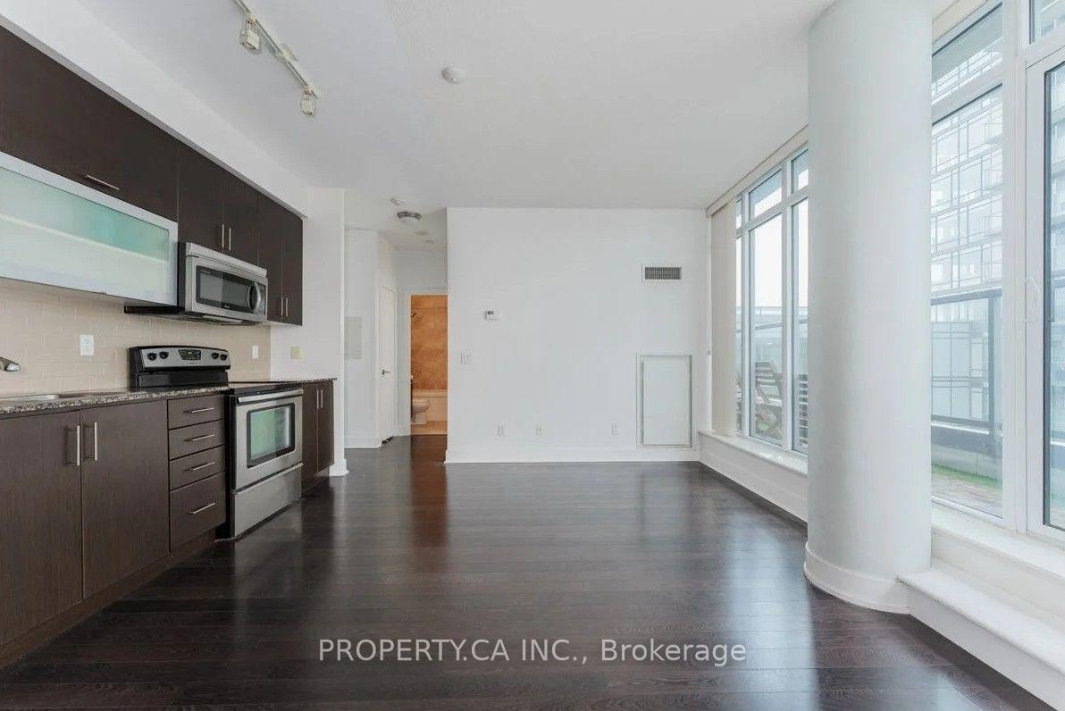 Photo 6 of Unit 902, 90 Stadium Road, Toronto, Niagara — HOMEH