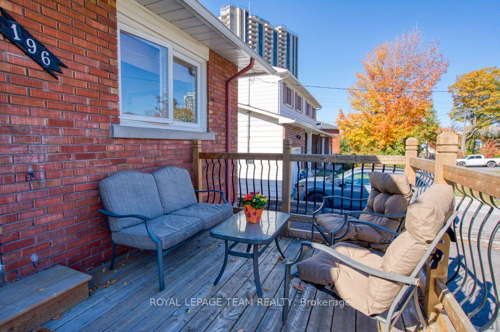 Photo 3 of 196 Allison Avenue, Ottawa, Woodroffe — HOMEH