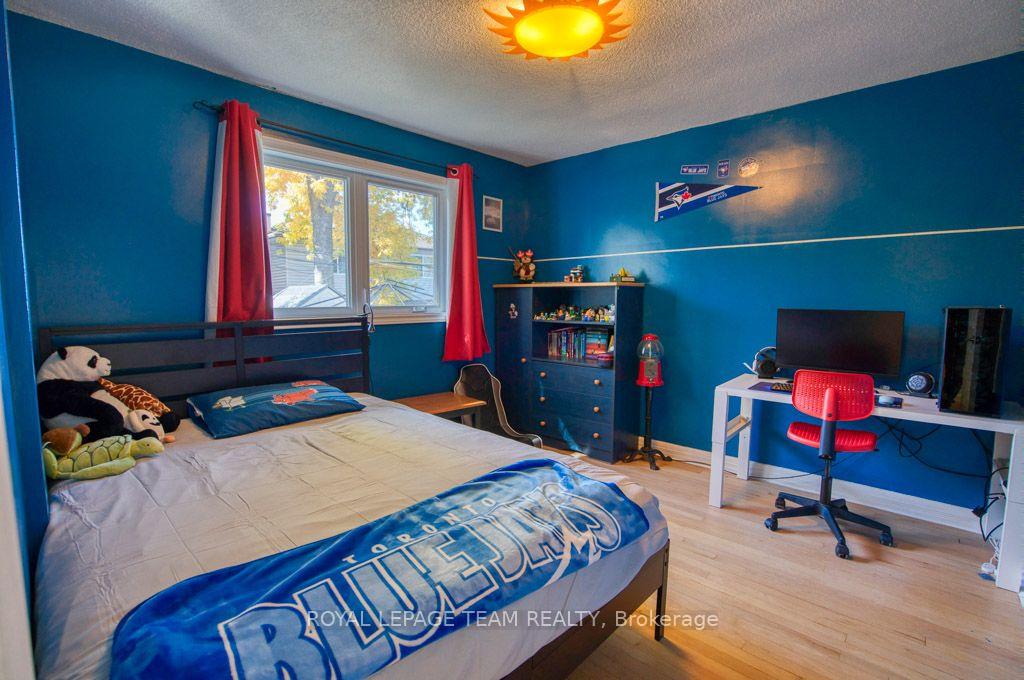 Photo 21 of 196 Allison Avenue, Ottawa, Woodroffe — HOMEH