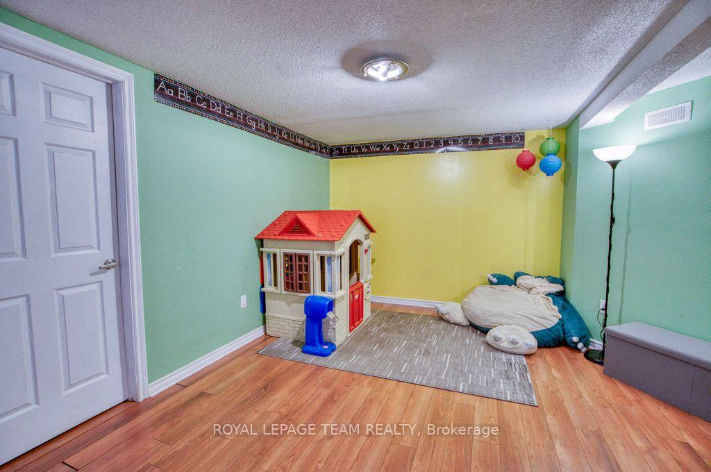 Photo 28 of 196 Allison Avenue, Ottawa, Woodroffe — HOMEH