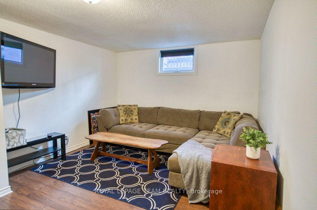 Photo 31 of 196 Allison Avenue, Ottawa, Woodroffe — HOMEH