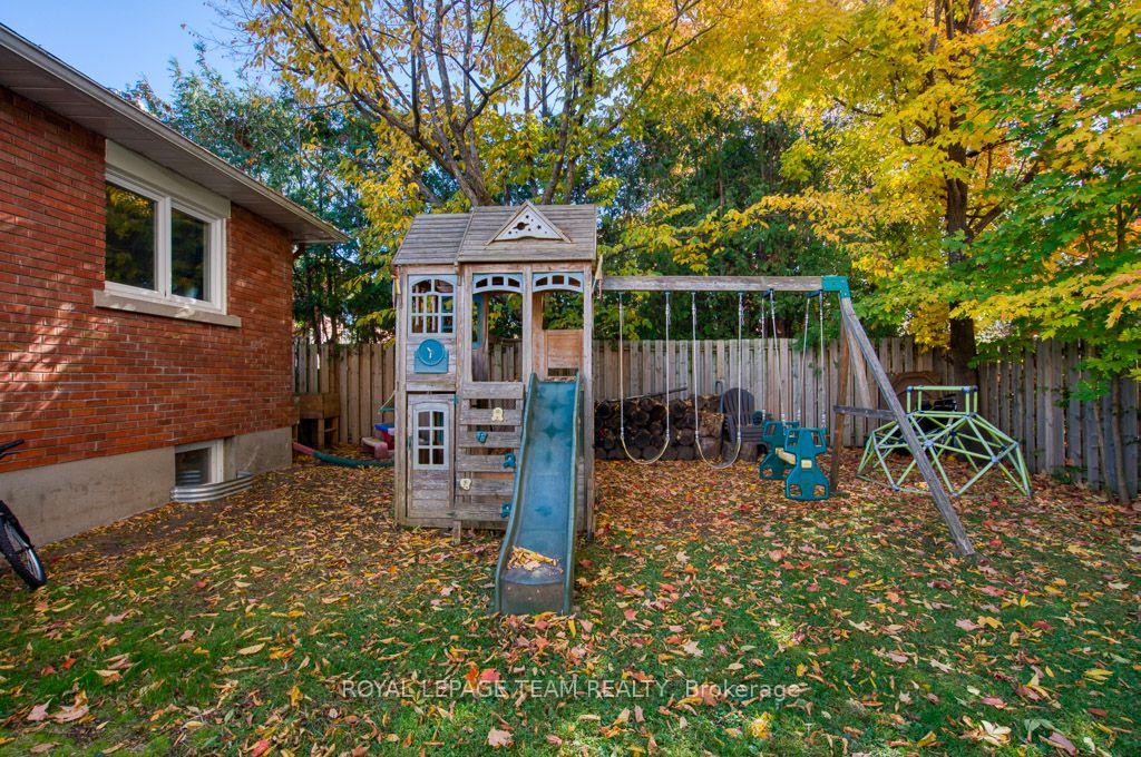 Photo 36 of 196 Allison Avenue, Ottawa, Woodroffe — HOMEH