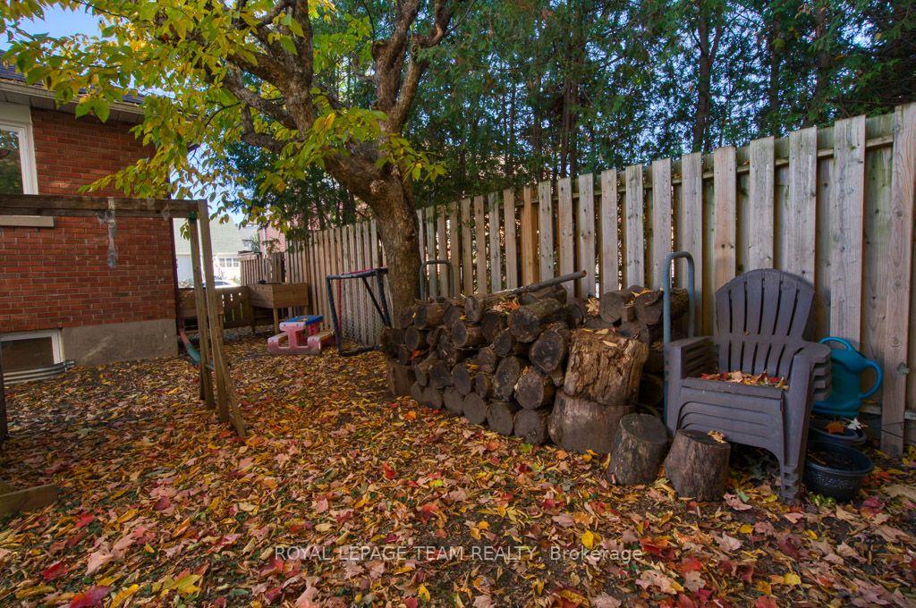 Photo 37 of 196 Allison Avenue, Ottawa, Woodroffe — HOMEH