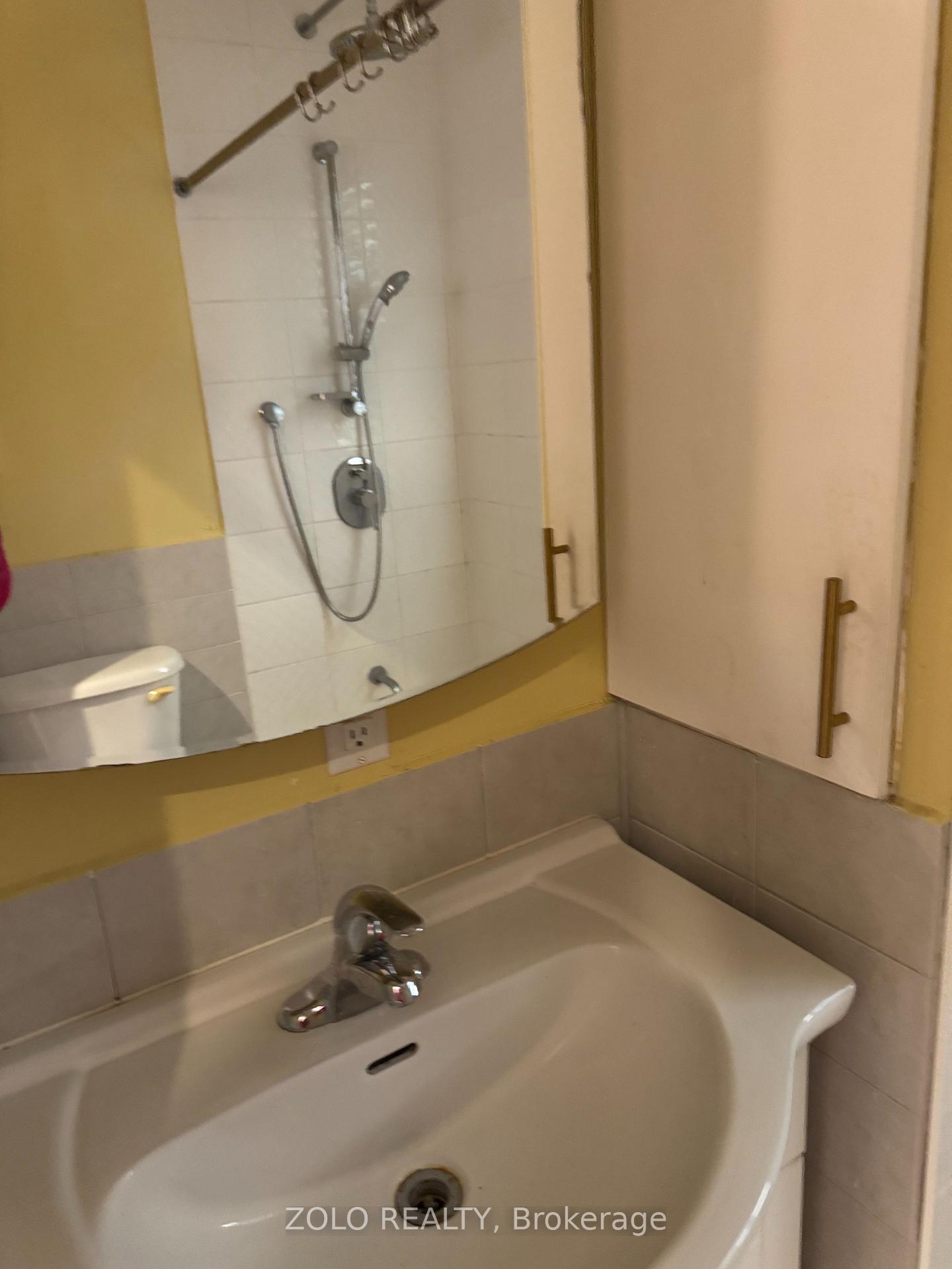 Photo 7 of Unit Main, 110 Darlingside Drive, Scarborough, West Hill — HOMEH