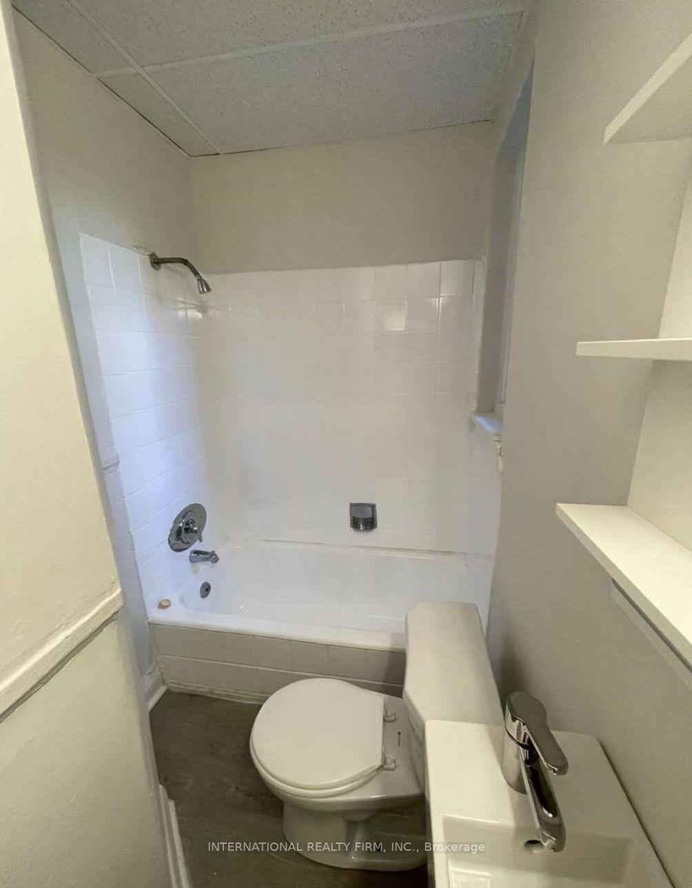 Photo 6 of Unit 1, 1094 College Street, Toronto, Dufferin Grove — HOMEH
