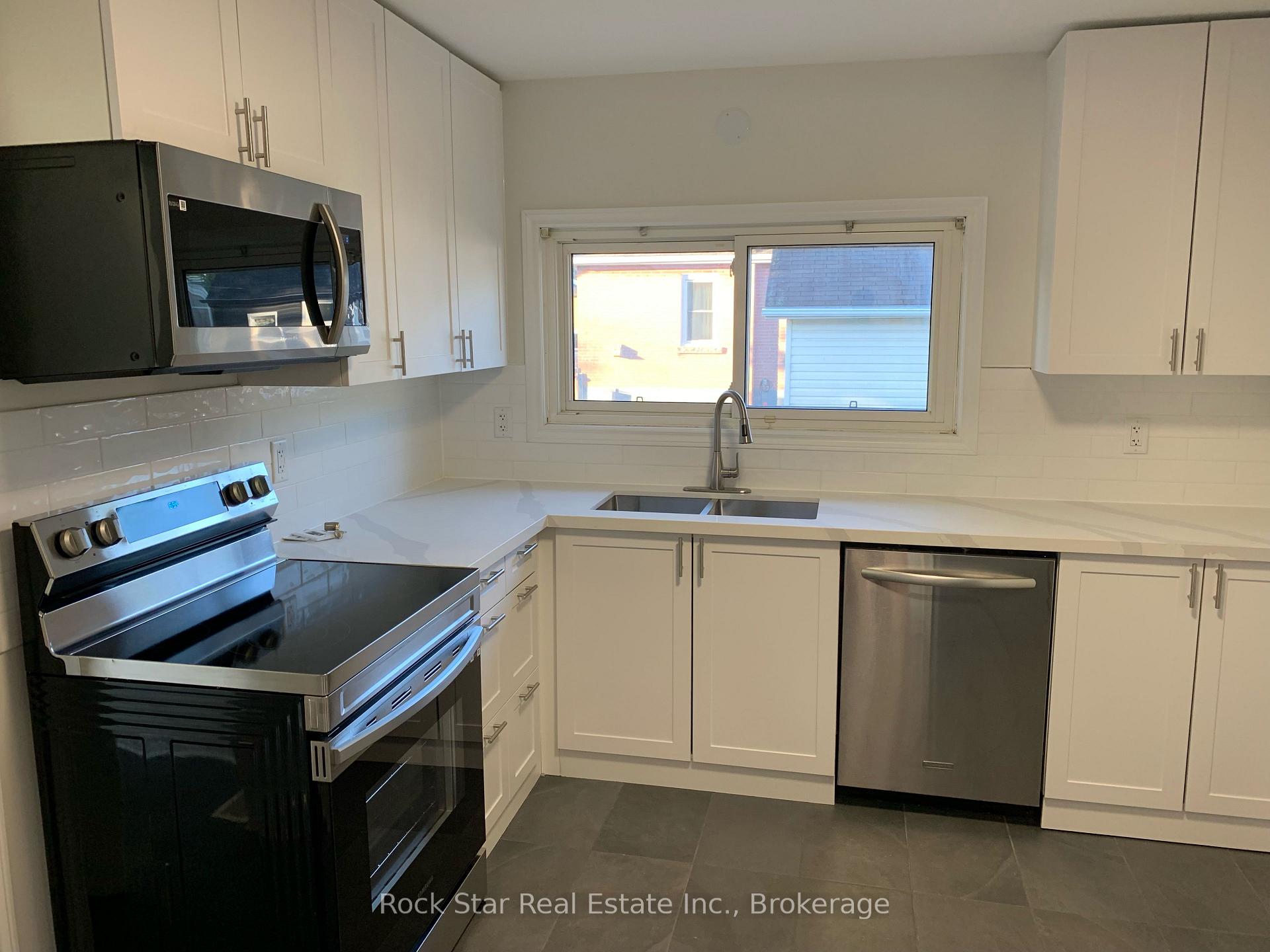 Photo 4 of Unit Upper, 10 Viceroy Court, Hamilton, Hill Park — HOMEH