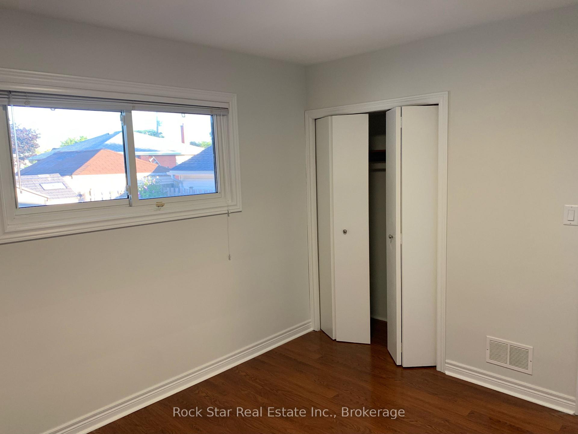 Photo 8 of Unit Upper, 10 Viceroy Court, Hamilton, Hill Park — HOMEH