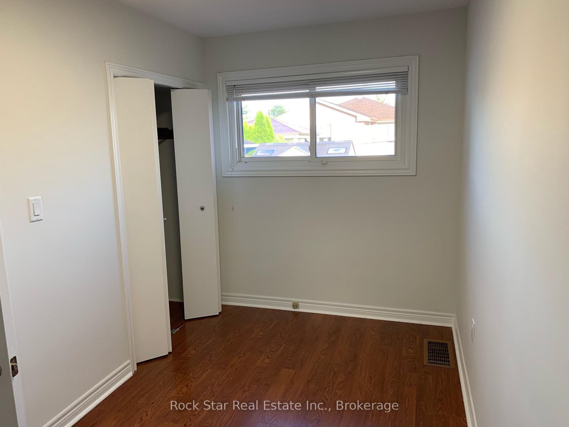 Photo 11 of Unit Upper, 10 Viceroy Court, Hamilton, Hill Park — HOMEH