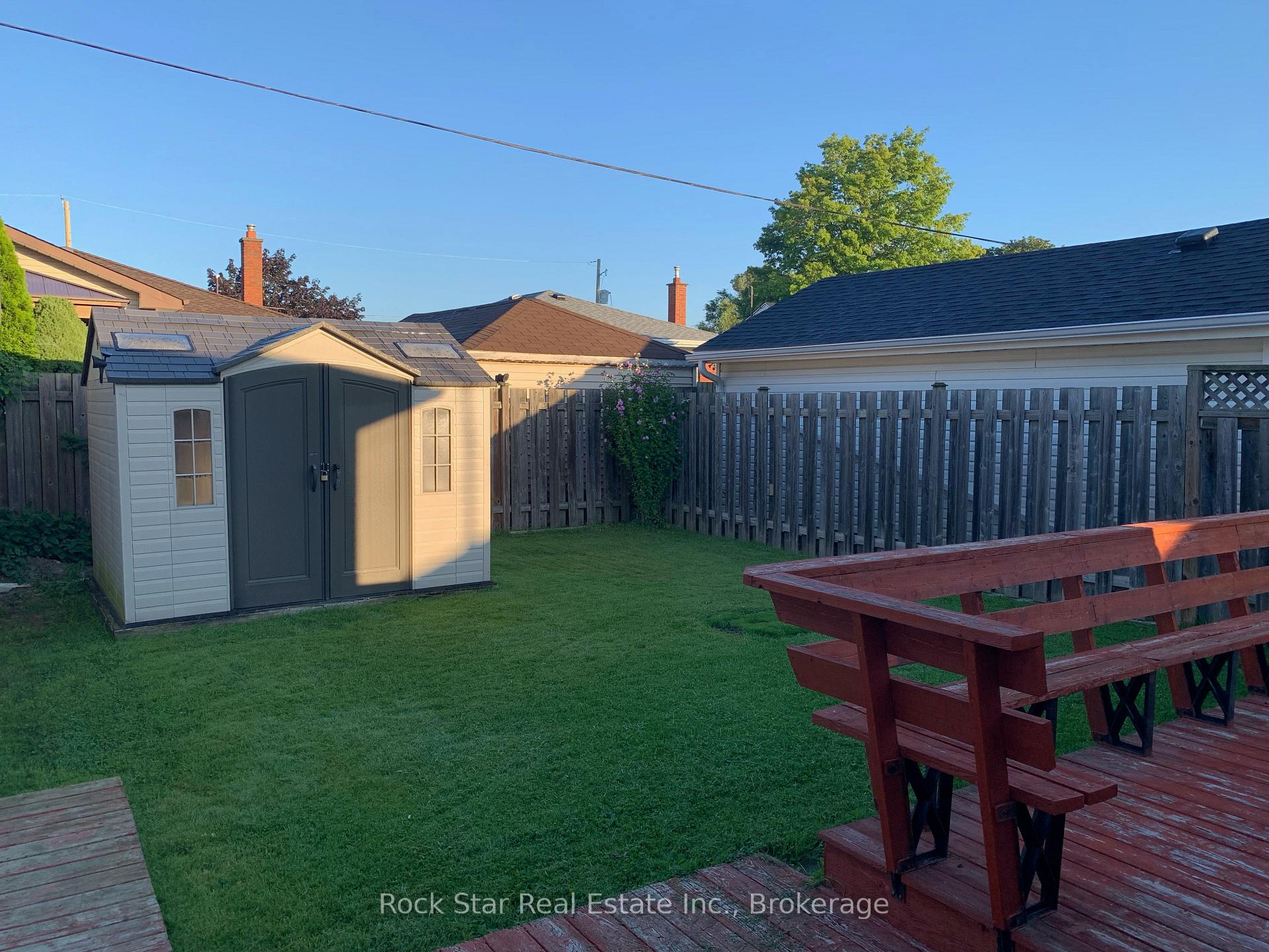 Photo 19 of Unit Upper, 10 Viceroy Court, Hamilton, Hill Park — HOMEH