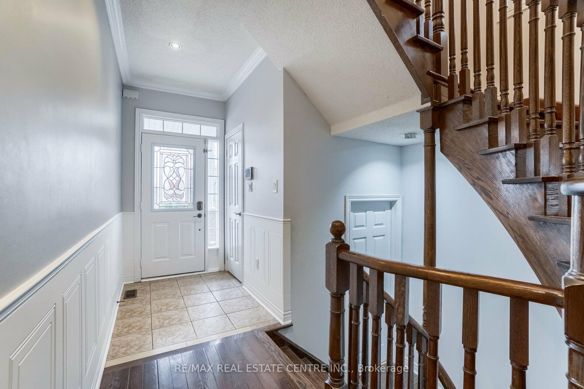 Photo 10 of 3716 Bloomington Crescent, Mississauga, Churchill Meadows — HOMEH